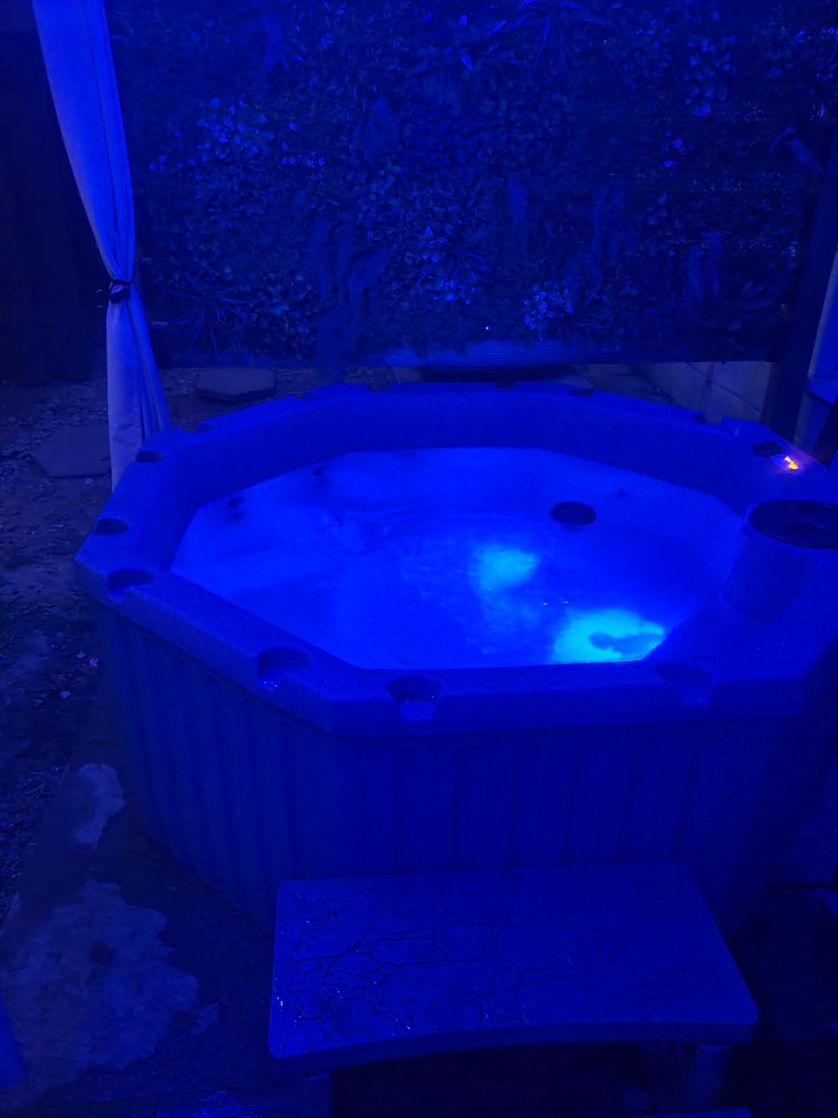Aqualife by Strong Spas Invi 5 Person Rigid Resin Hot Tub Spa, 11 Jets, 2BHP 2-Speed Pump, Stainless Steel Heater, 120V Plug & Play, Full Foam Insulation, 4 Season Outdoor, LED, Cover and Filter customer photo 1