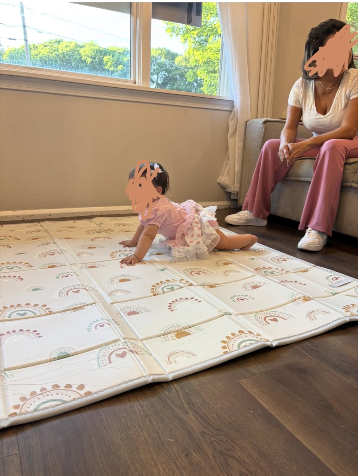 Infantino Foldable Foam Play Mat, Rainbows, Reversible Fold & Go, 57x57 In customer photo 2