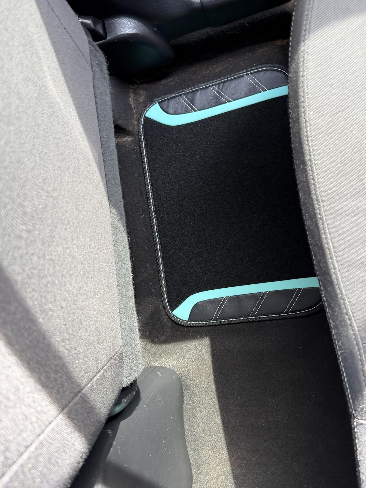 CAR PASS Air Mesh Leather Car Seat Covers Full Set, Waterproof Car Floor Mats, Sporty Steering Wheel Cover 14.5-15in, Universal Fits for 95% Cars Truck SUV (Black and Blue) customer photo 1