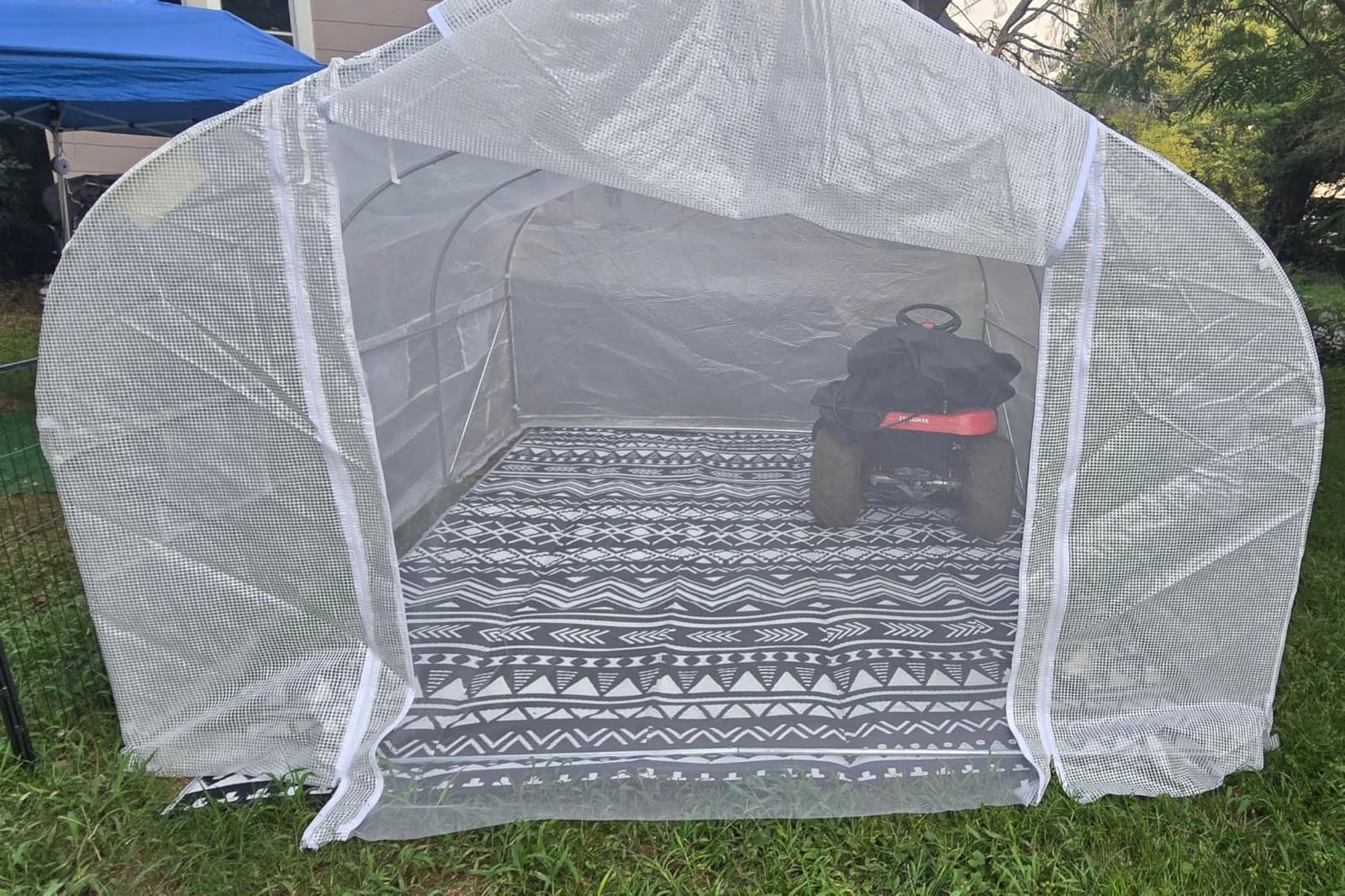 Outsunny 20 x 10 x 7 ft Walk-in Greenhouse with Roll-up Zipper Door White customer photo 1