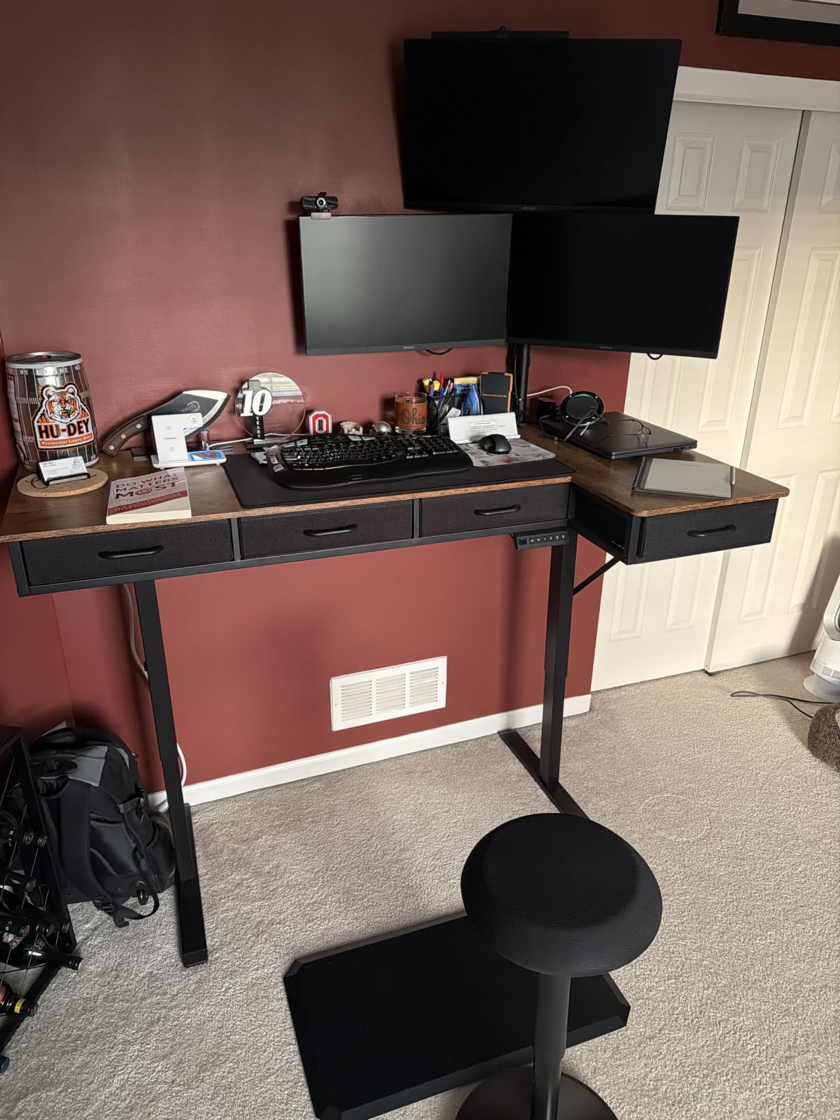 OffiGo 63 Inch L Shaped Electric Standing Desk with 4 Drawers, Rustic Brown | Reversible Corner Table, Office Desk With 4 Drawers and Outlets For Home Office, Computer Workstation And Sit Stand Use customer photo 1