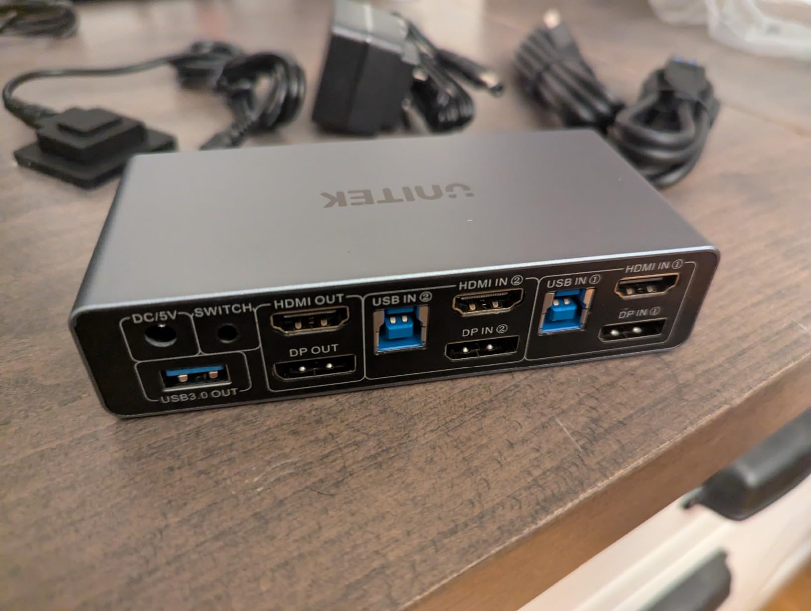 Unitek KVM Switch 2 Monitors 2 Computers HDMI Displayport Dual Monitor 2 PC customer photo 1