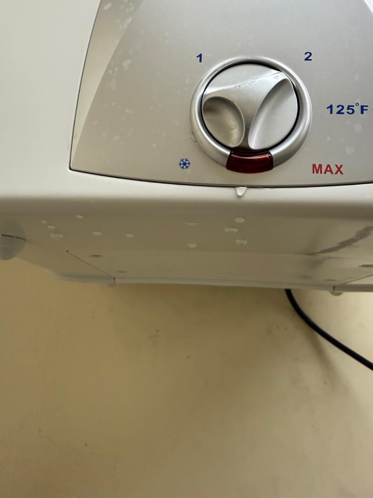 CAMPLUX Tankless Water Heater Electric 4.5kW 110~120V Small Instant Hot Water Heater, Point-of-Use, Save Space for Sink Wall Mounted LED Digital Display CSA Certified TE05 customer photo 1