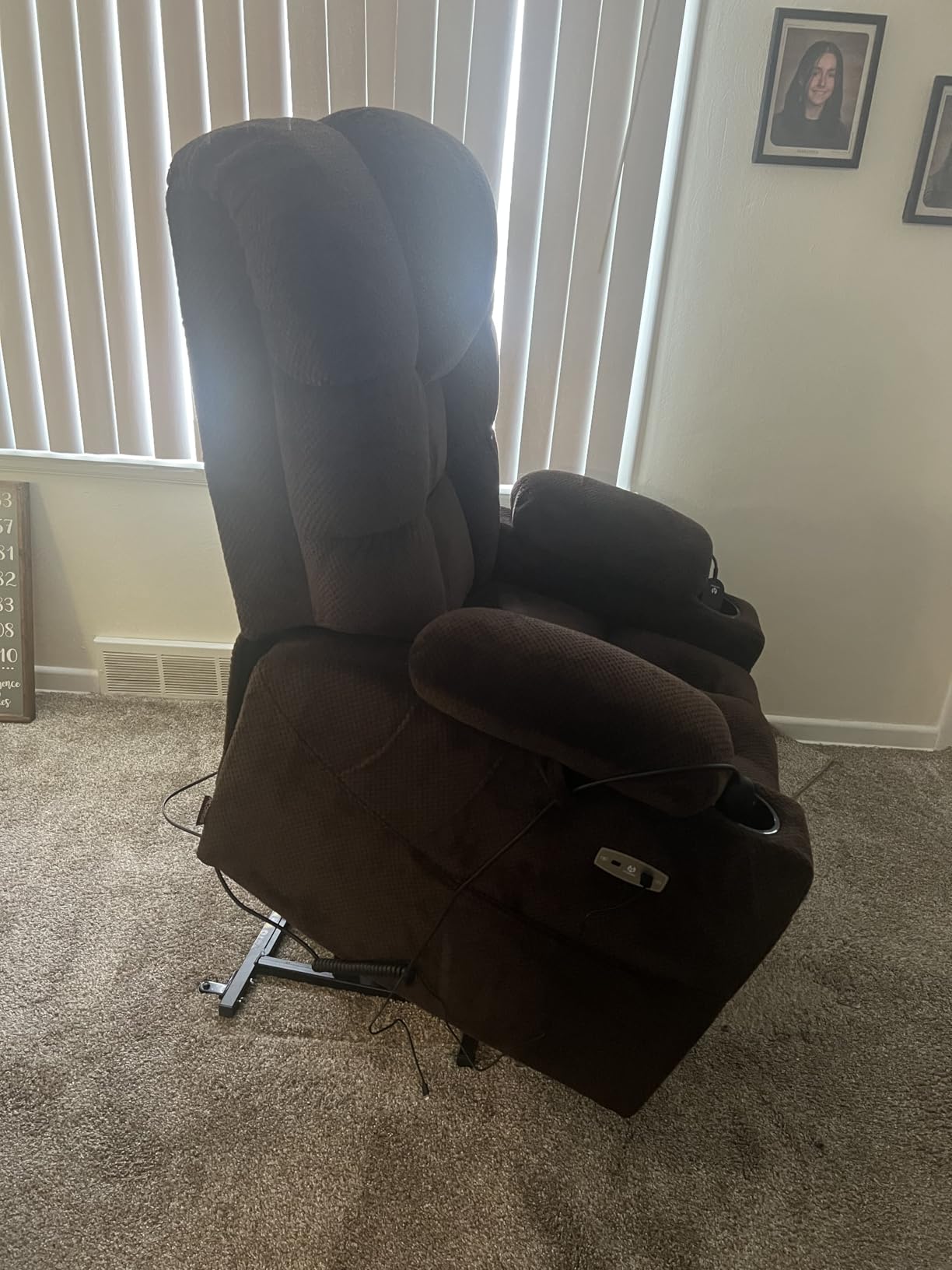 MCombo 3 Motor Lay Flat Power Lift Recliner for Elderly R7635 (Large-Wide) customer photo 2