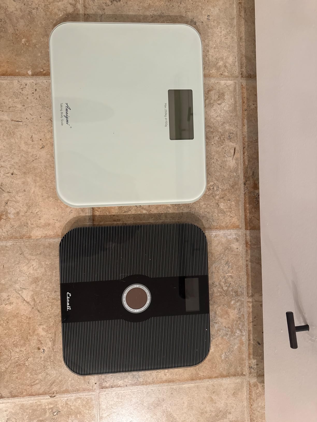 Talking Scales for Body Weight, Highly Accurate Digital Talking Bathroom Scale with Large LCD Screen, Auto On & Off, Talking Scales for Visually Impaired or Elderly, Includes Batteries, 551 LB customer photo 1