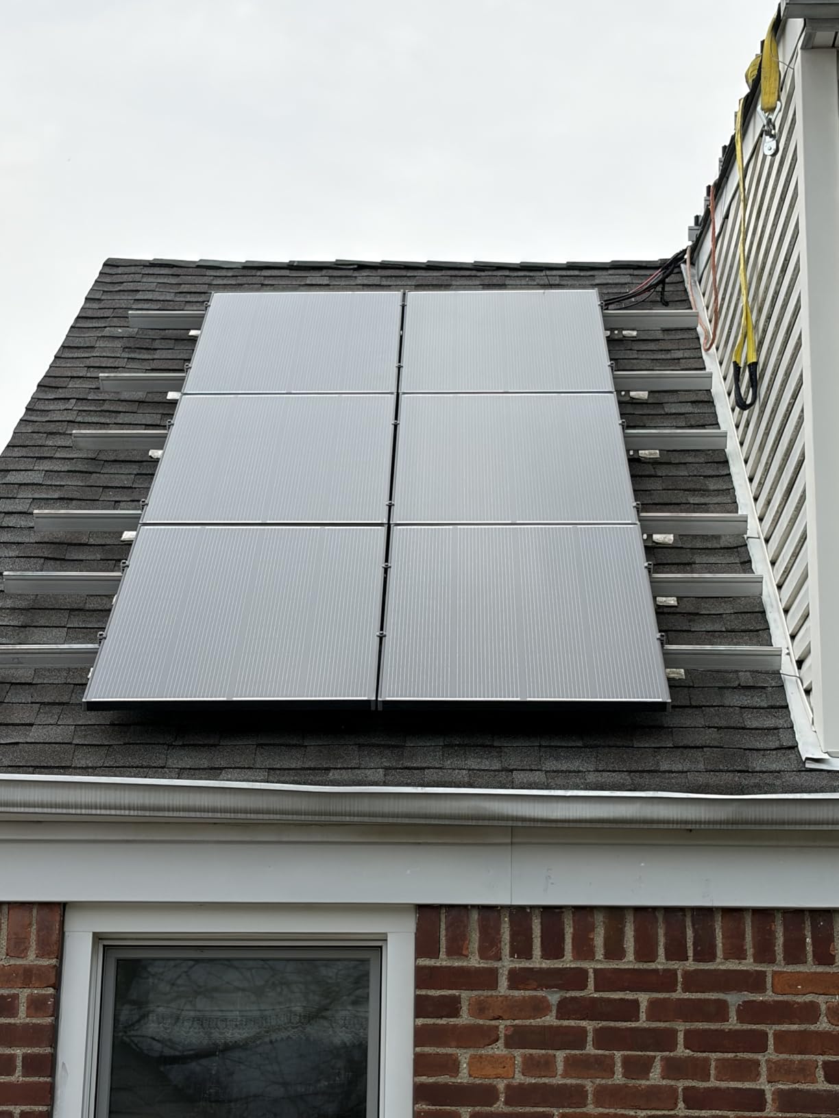 Renogy ShadowFlux Solar Panel 200 Watt, N-Type 25% High-Efficiency | 200W Solar Panel for RV Marine Rooftop Home, Optimized for Partial Shading from Trees, Roofs, Buildings, Leaves & Snow customer photo 2
