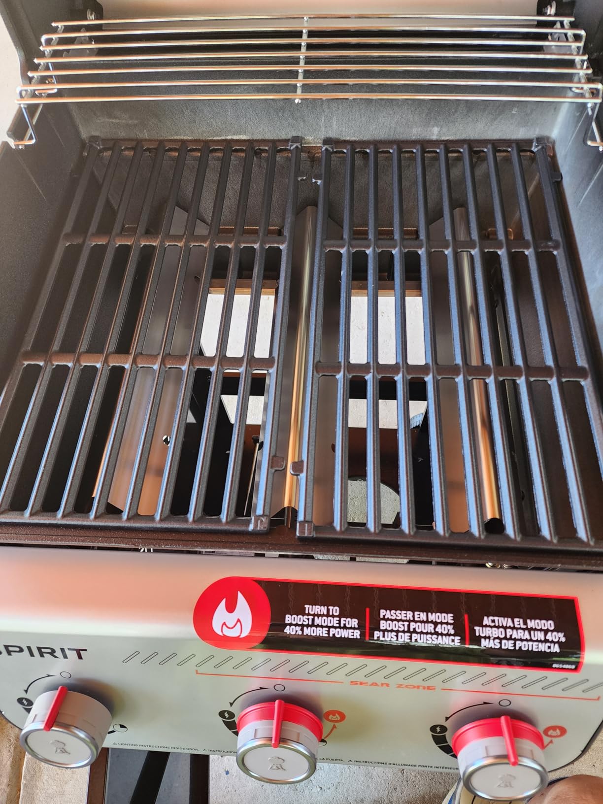 Weber® Spirit® E-325 Gas Grill, Outdoor Cooking, Small Propane Grill, Black customer photo 1