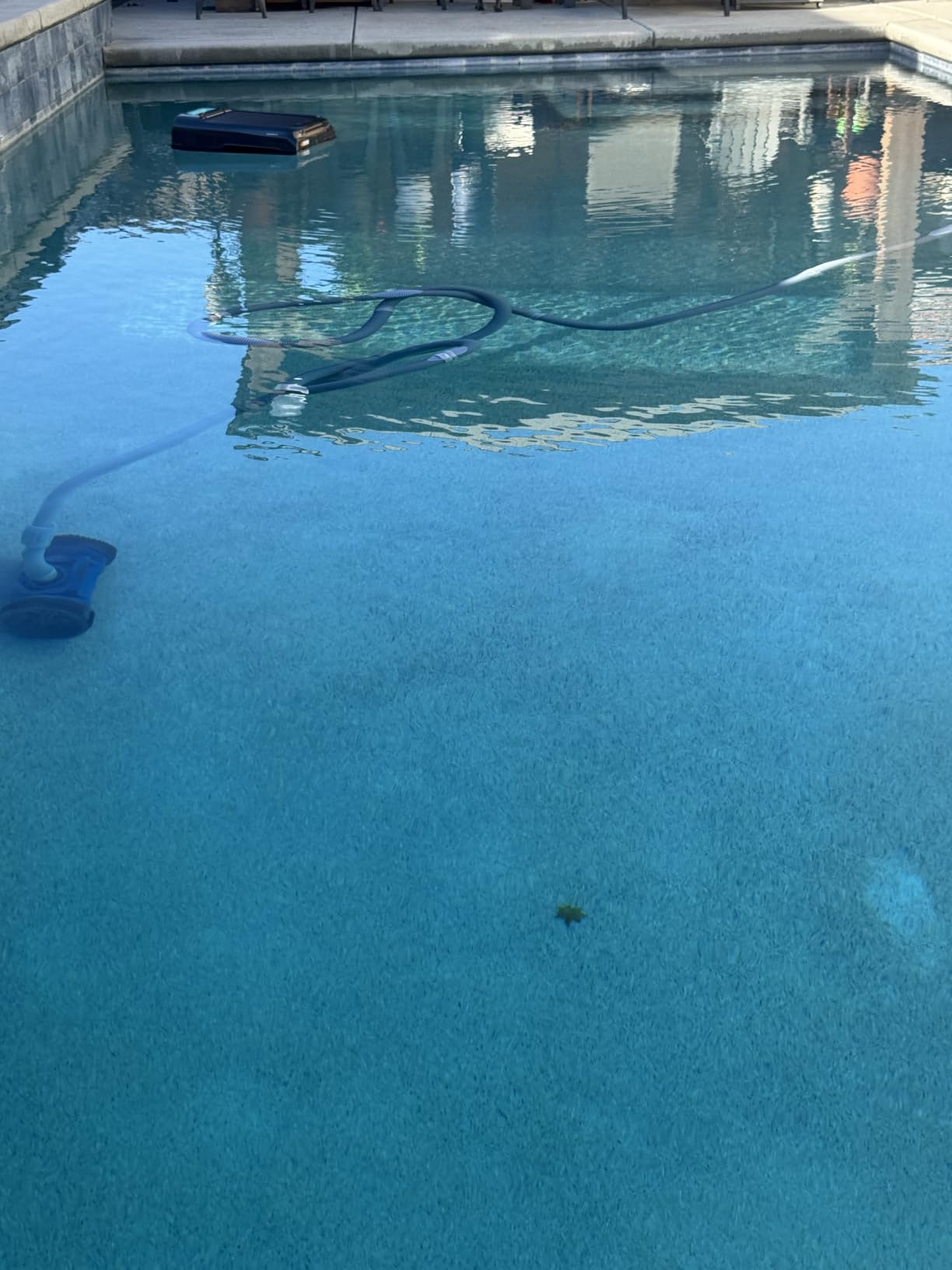 AIPER EcoSurfer S2 24/7 Solar Pool Skimmer Robot with App Support, Blue customer photo 2