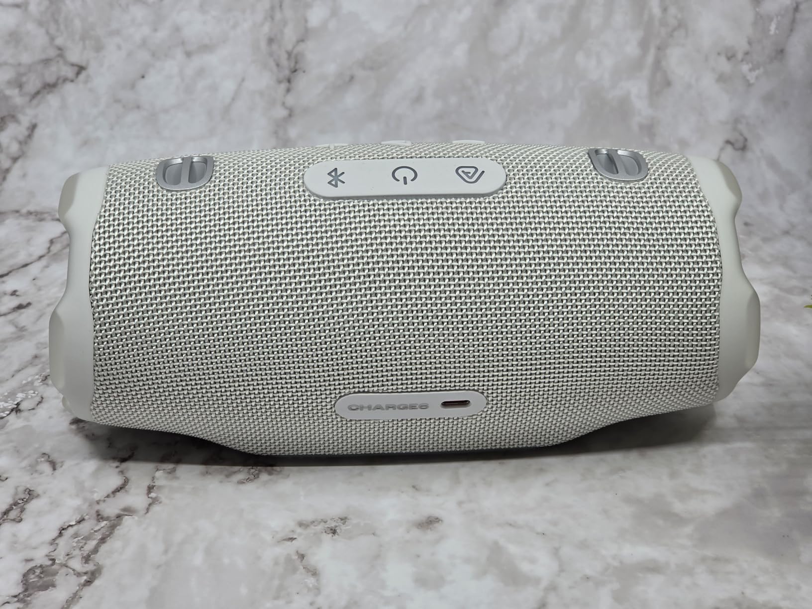 JBL Charge 6 - Portable Waterproof & Drop-Proof Bluetooth Speaker, Bold JBL Pro Sound & AI Sound Boost, 28Hrs Playtime, Built-in powerbank & Comes with a Sturdy/Removable Carrying Strap (Black/Teal) customer photo 1