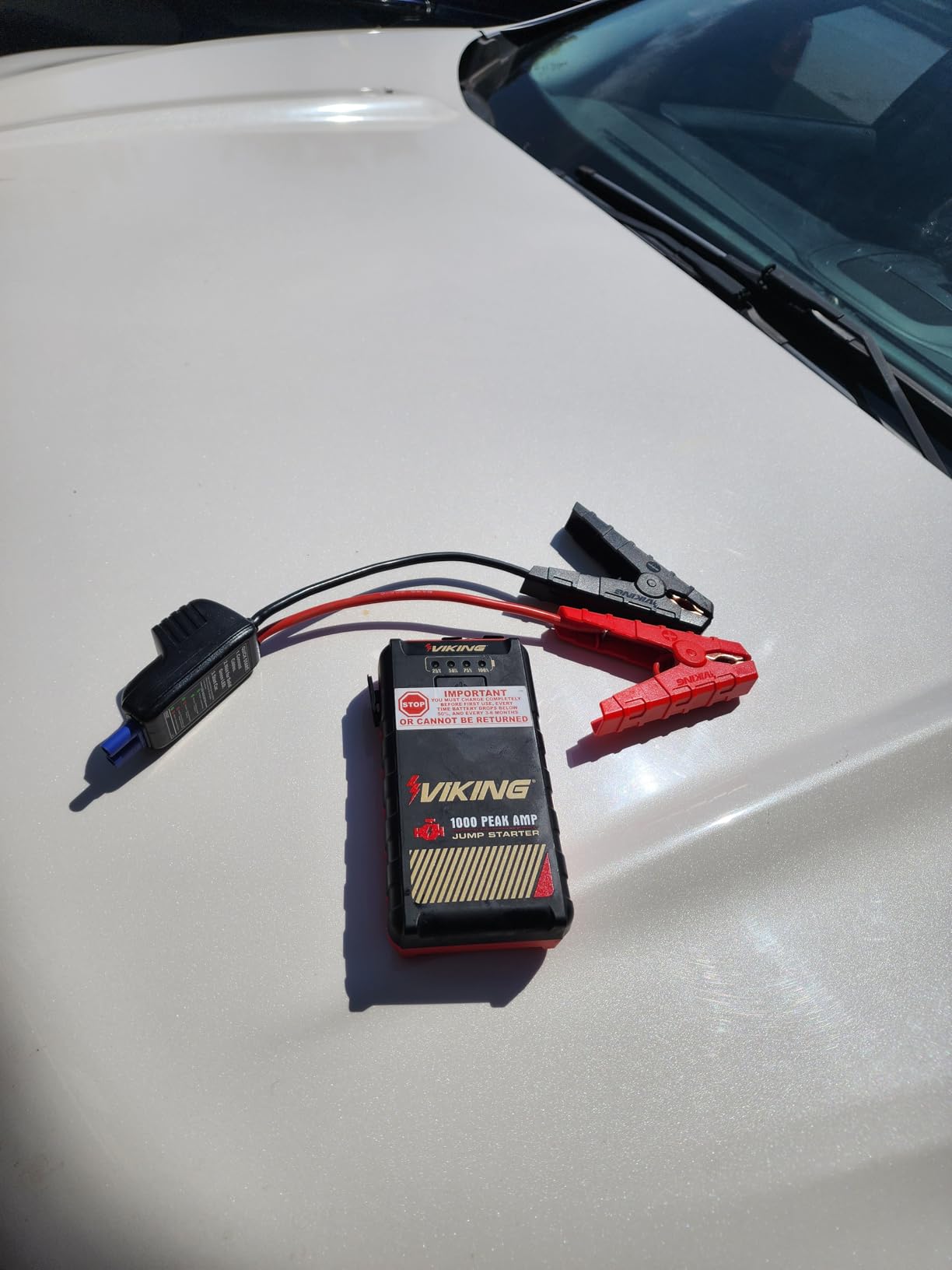 Viking 1000 Peak Amp Lithium-Ion Jump Starter and Power Bank customer photo 1
