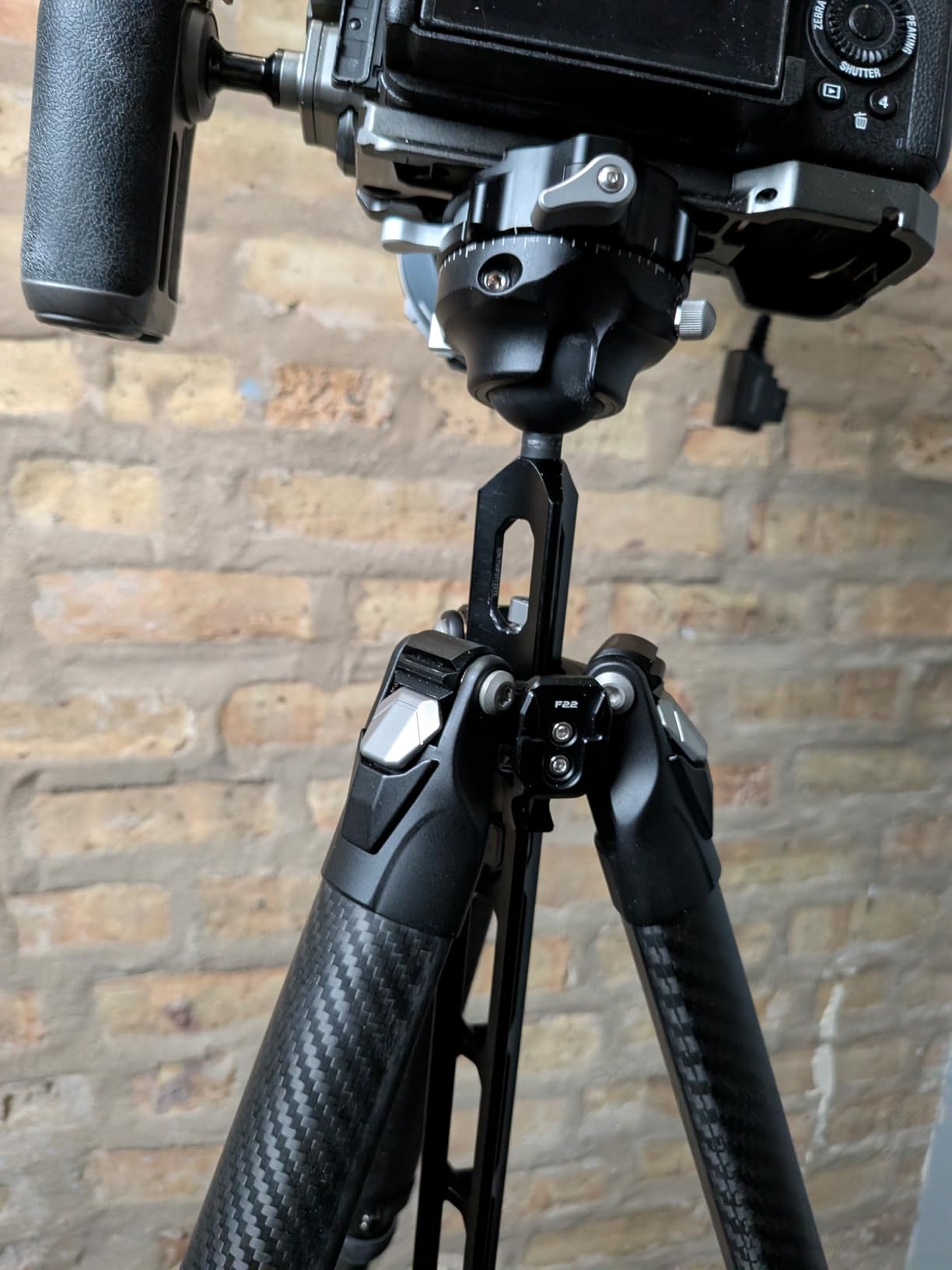 Falcam TreeRoot F38 Pro Quick Lock Carbon Fiber Tripod with 360° Ball Head customer photo 2