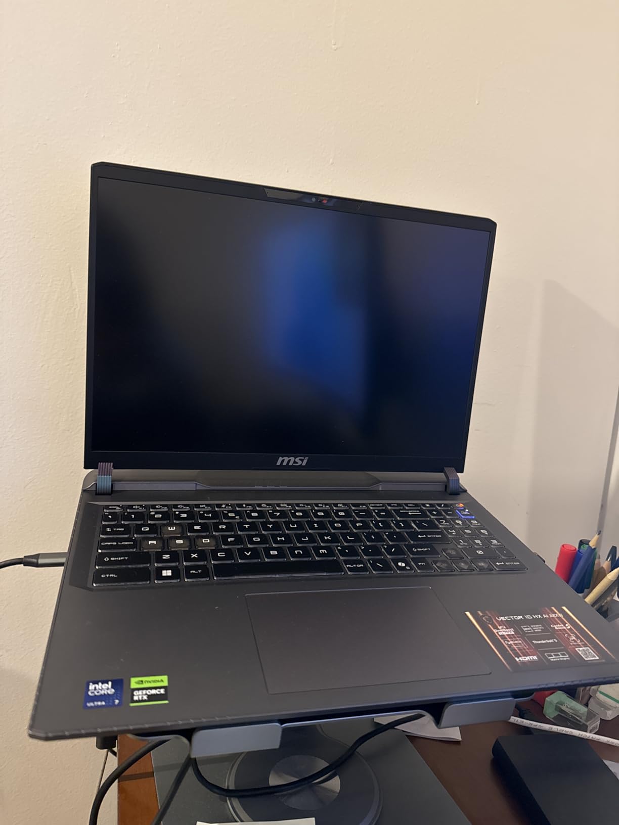 msi Vector 16 HX AI 16” 144Hz FHD+ Gaming Laptop: Intel Core Ultra 7-255HX, NVIDIA Geforce RTX 5070Ti, 16GB DDR5, 512GB NVMe SSD, Thunderbolt 5, Wi-Fi 6E, Win 11 Home: Cosmo Gray A2XWHG-212US customer photo 1