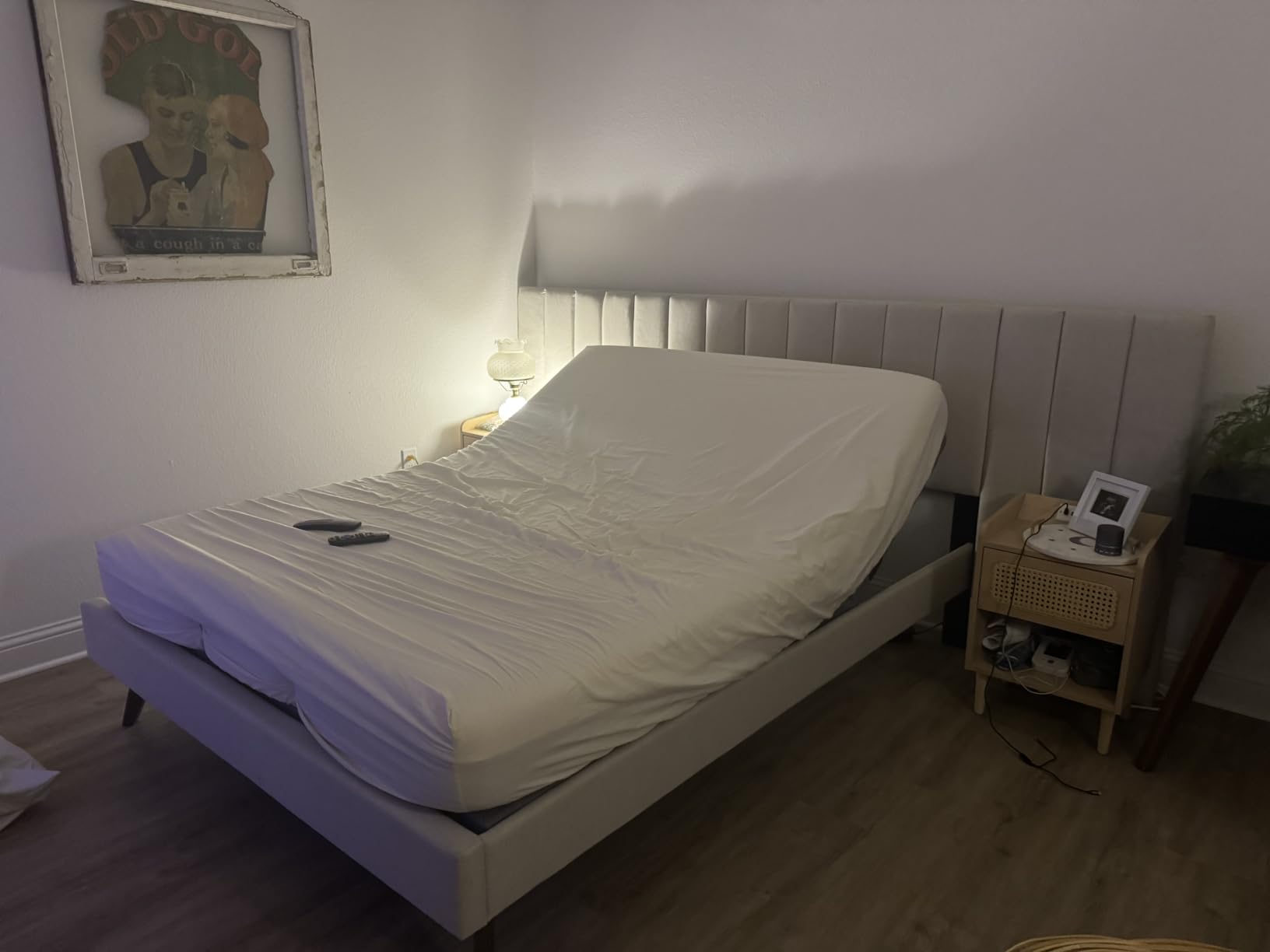 Adjustable Bed Frame King Size with Wireless Remote, Head Foot Incline, USB, Underbed Light - Heavy Duty Platform, Zero Gravity Bedframe customer photo 2