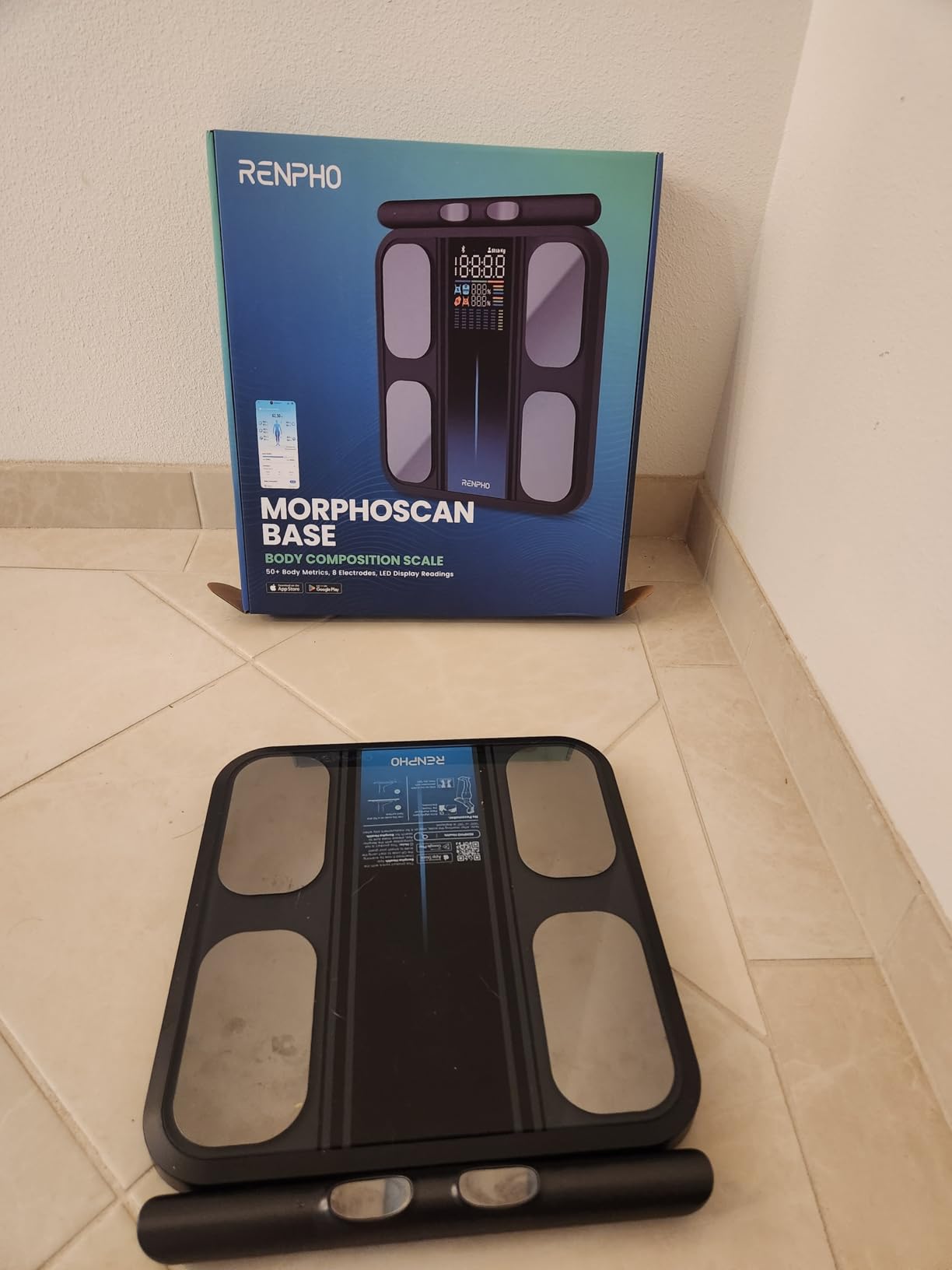 RENPHO Body Composition Scale with Handle, 50+ Metrics, MorphoScan Base customer photo 1