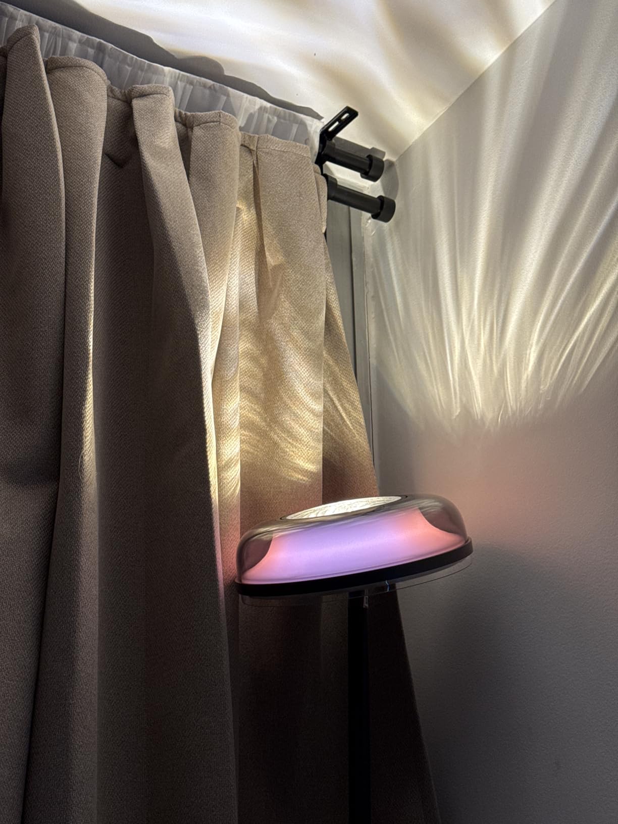 Govee Uplighter Floor Lamp for Living Room, RGBIC Ripple Projector customer photo 1