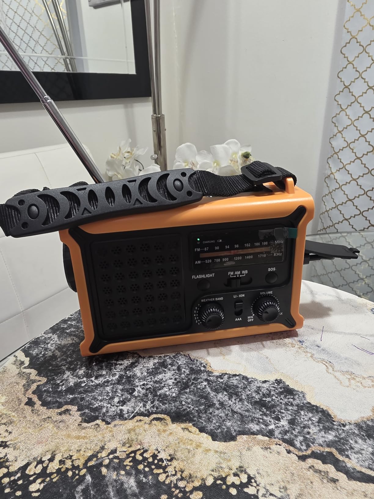 Solar Radio Emergency Hand Crank 12000mAh with Clear Signal customer photo 1