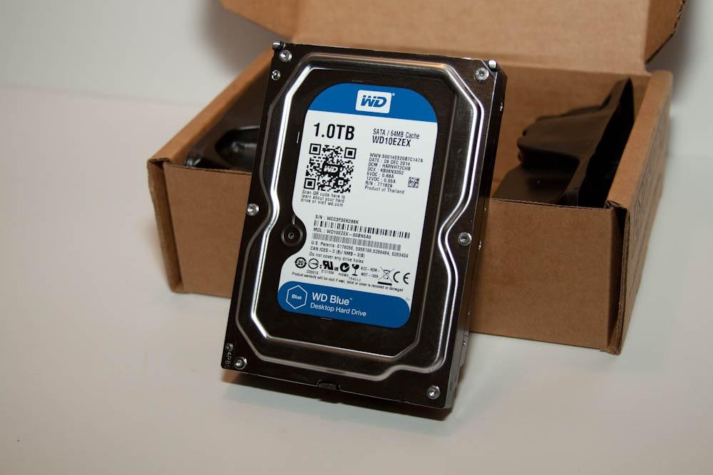 Western Digital 12TB WD Blue Internal Hard Drive HDD - 7200 RPM, SATA 6 Gb/s, 512 MB Cache, 3.5