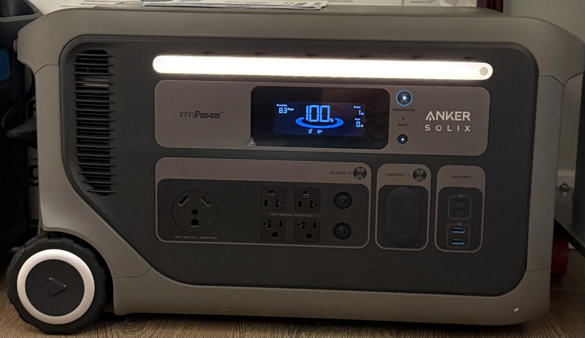 Anker SOLIX F3000 Portable Power Station, 3,072Wh, 6,000W customer photo 2