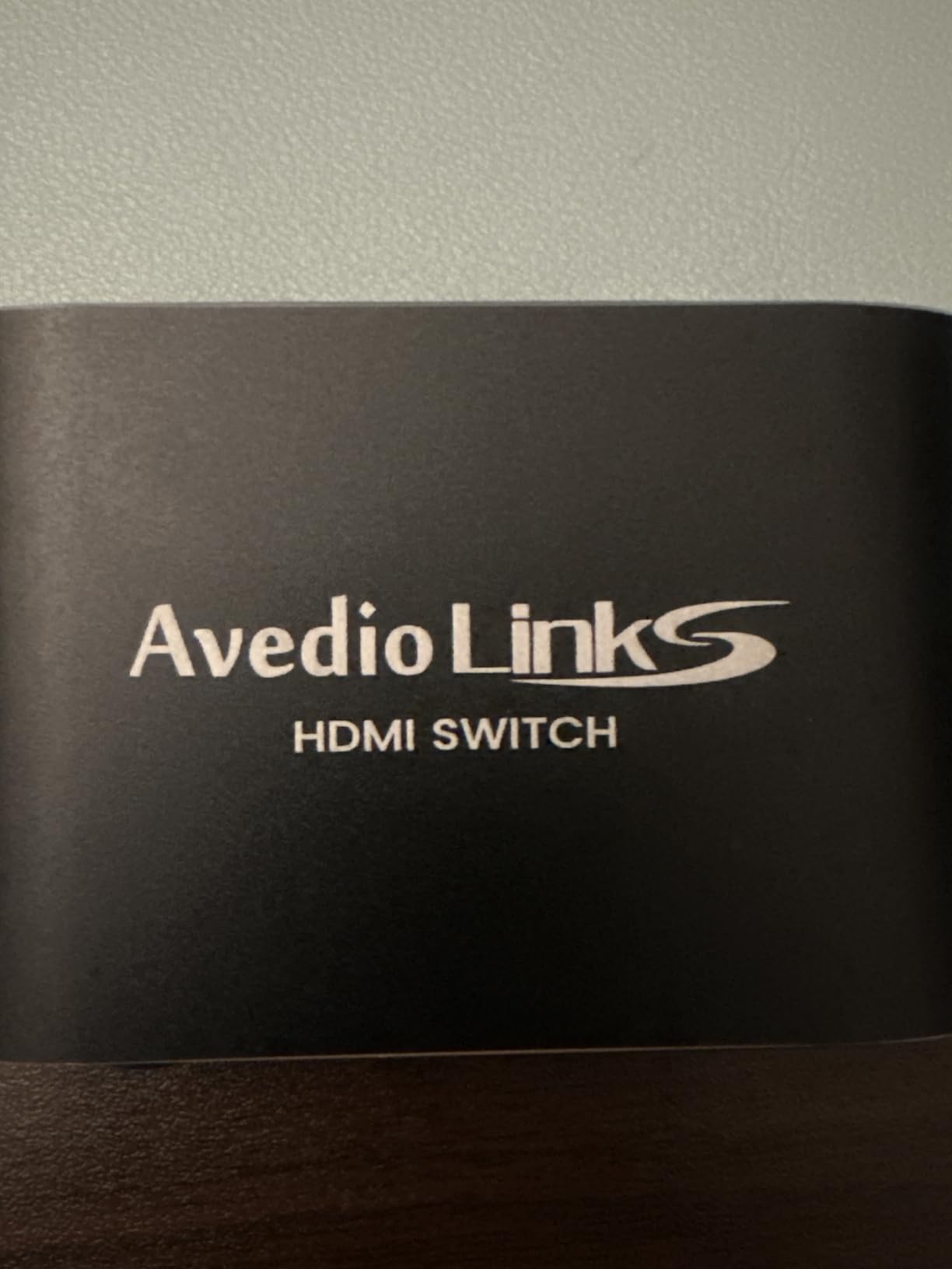 HDMI 2.1 Switch 3 in 1 Out, 4K@120Hz 8K@60Hz, Aluminum,48Gbps w/HDMI Cable customer photo 2