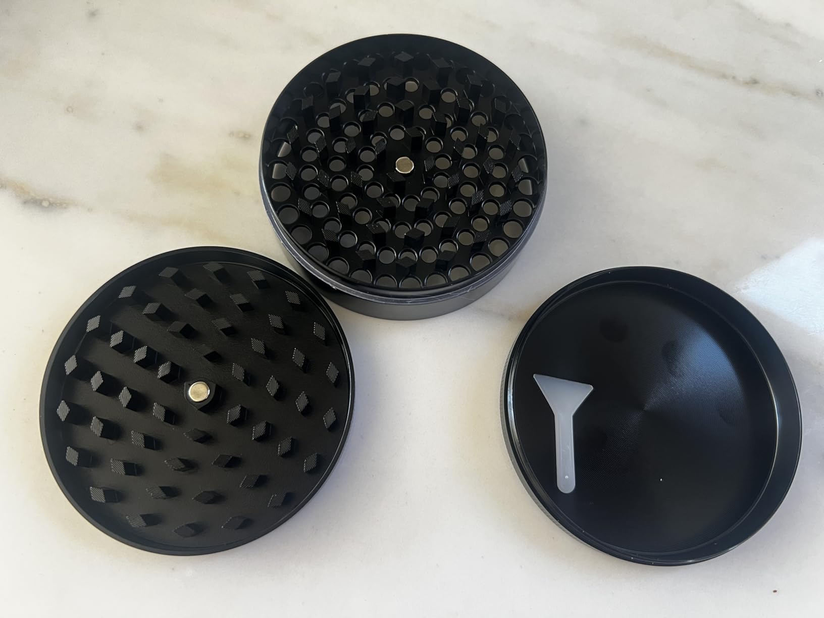Matoolser 3 Inch Spice Grinder Mills for Kitchen (Black) customer photo 1