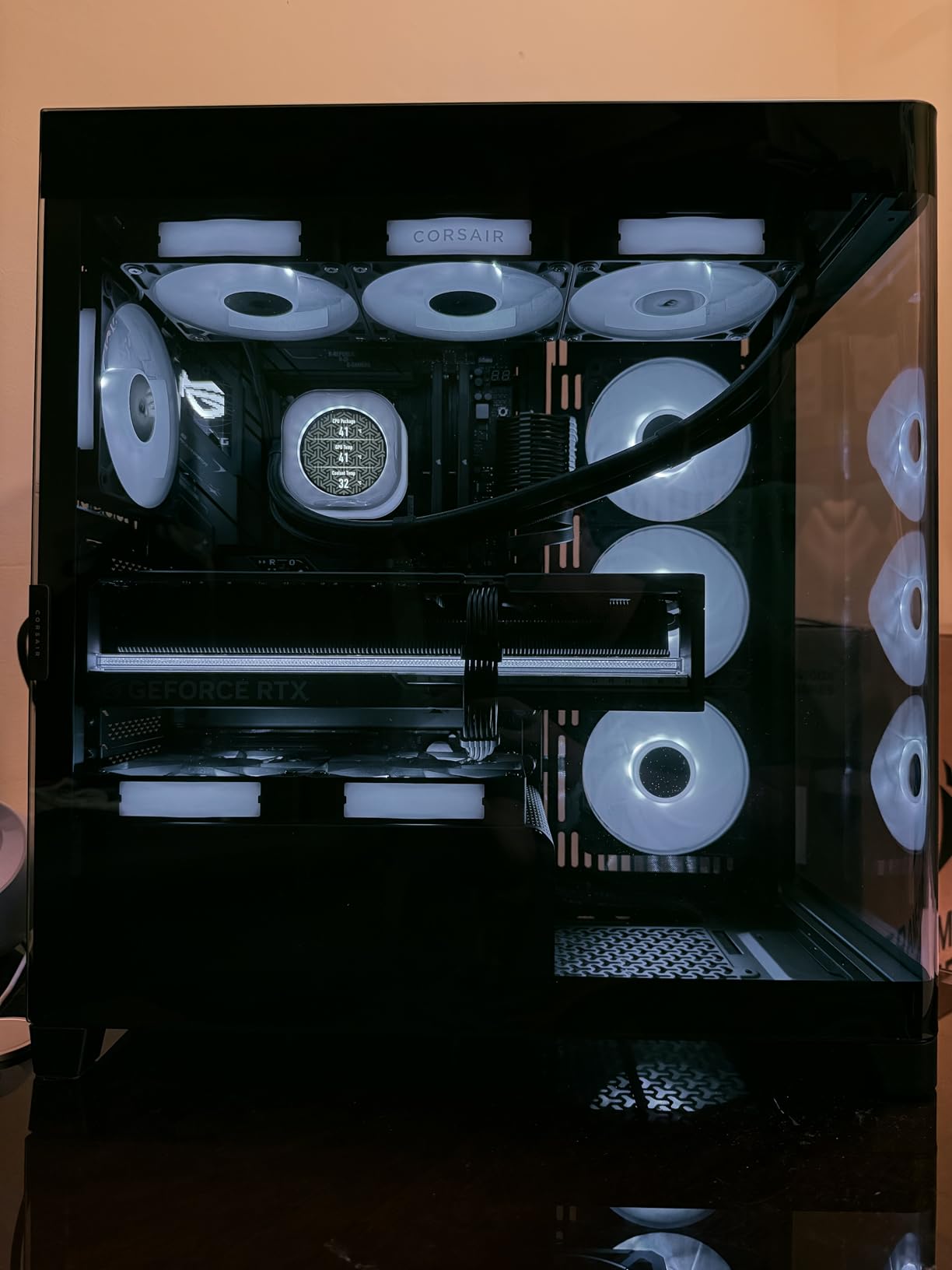 CORSAIR Commander Duo iCUE Link RGB Lighting and PWM ARGB Fan Controller – Control 12 Daisy-Chained PWM Fans, Two Flexible Temperature Sensors Included – Black customer photo 1