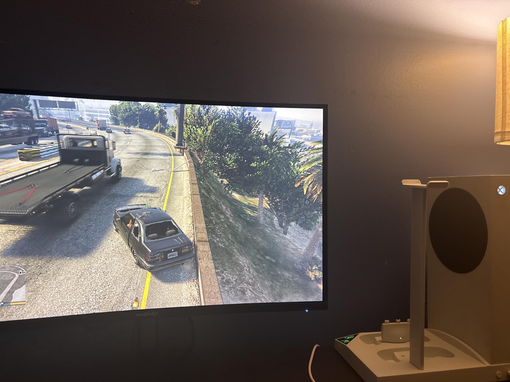 Amzfast 27 inch 240Hz Curved Monitor, FHD 1080p Gaming Monitor, Built-in Speakers, FreeSync, MPRT 1ms, 130% sRGB, 4000:1, 1500R, VESA Mount, HDMI 2.0&DP 1.4, 12 Months Warranty Exchange, AMZG27C1 Pro customer photo 2