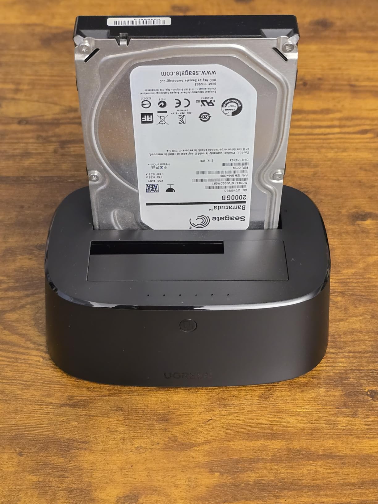 UGREEN Dual-Bay Hard Drive Docking Station for 2.5 & 3.5 SSD HDD Up to 48TB customer photo 2