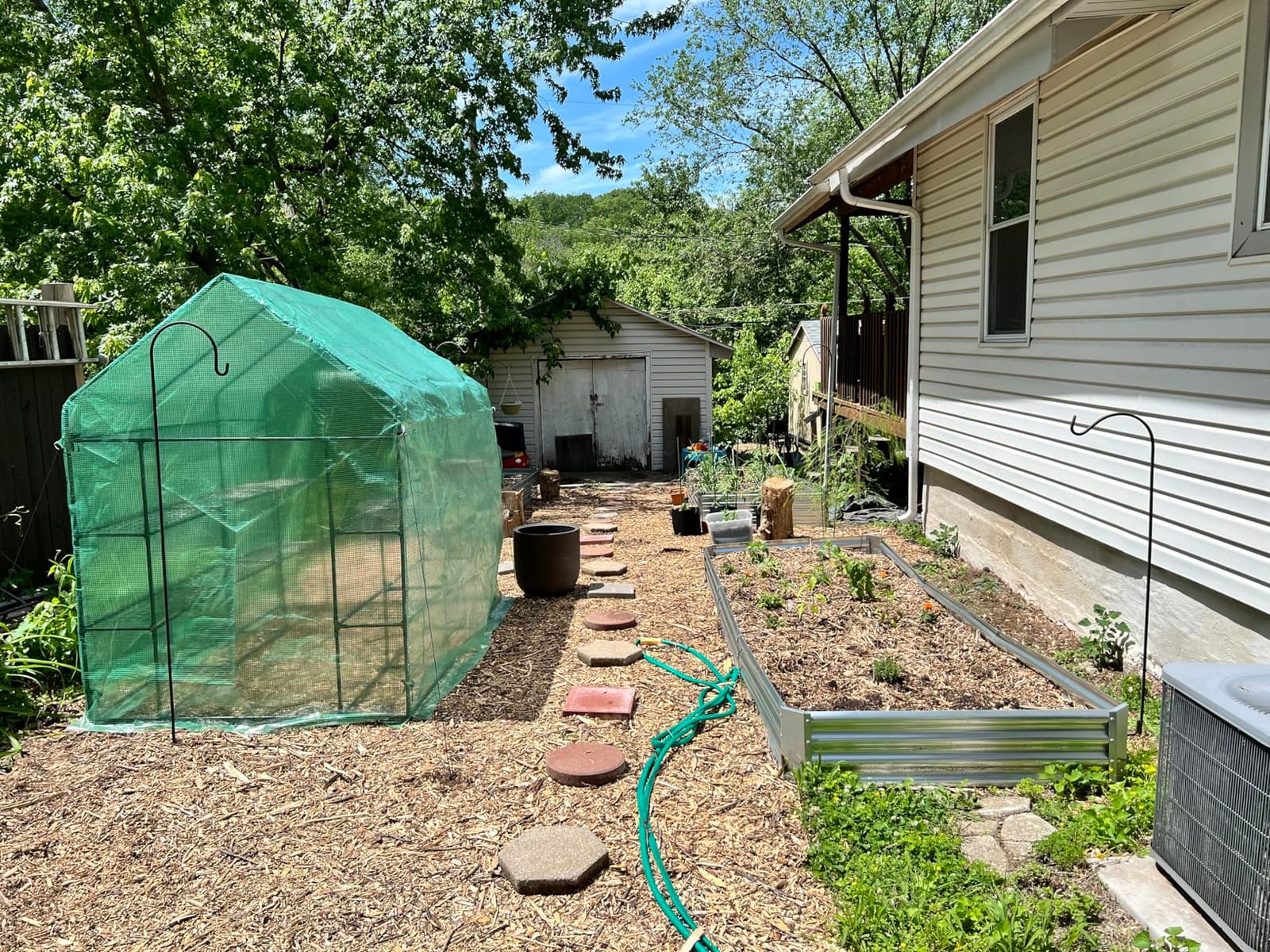 YITAHOME 16x6FT Polycarbonate Greenhouse for Outdoors, Large Heavy Duty Aluminum Greenhouses with Sliding Doors and Vent Window, Walk-in Greenhouse for Garden Backyard, Simple Setup, Silver customer photo 2