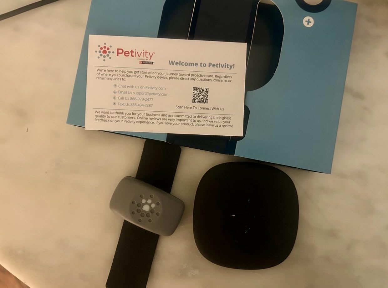 petivity Dog GPS Tracker Powered by Purina, Waterproof Real Time Tracking GPS Dog Collar, Downloadable App, Subscription Required customer photo 1