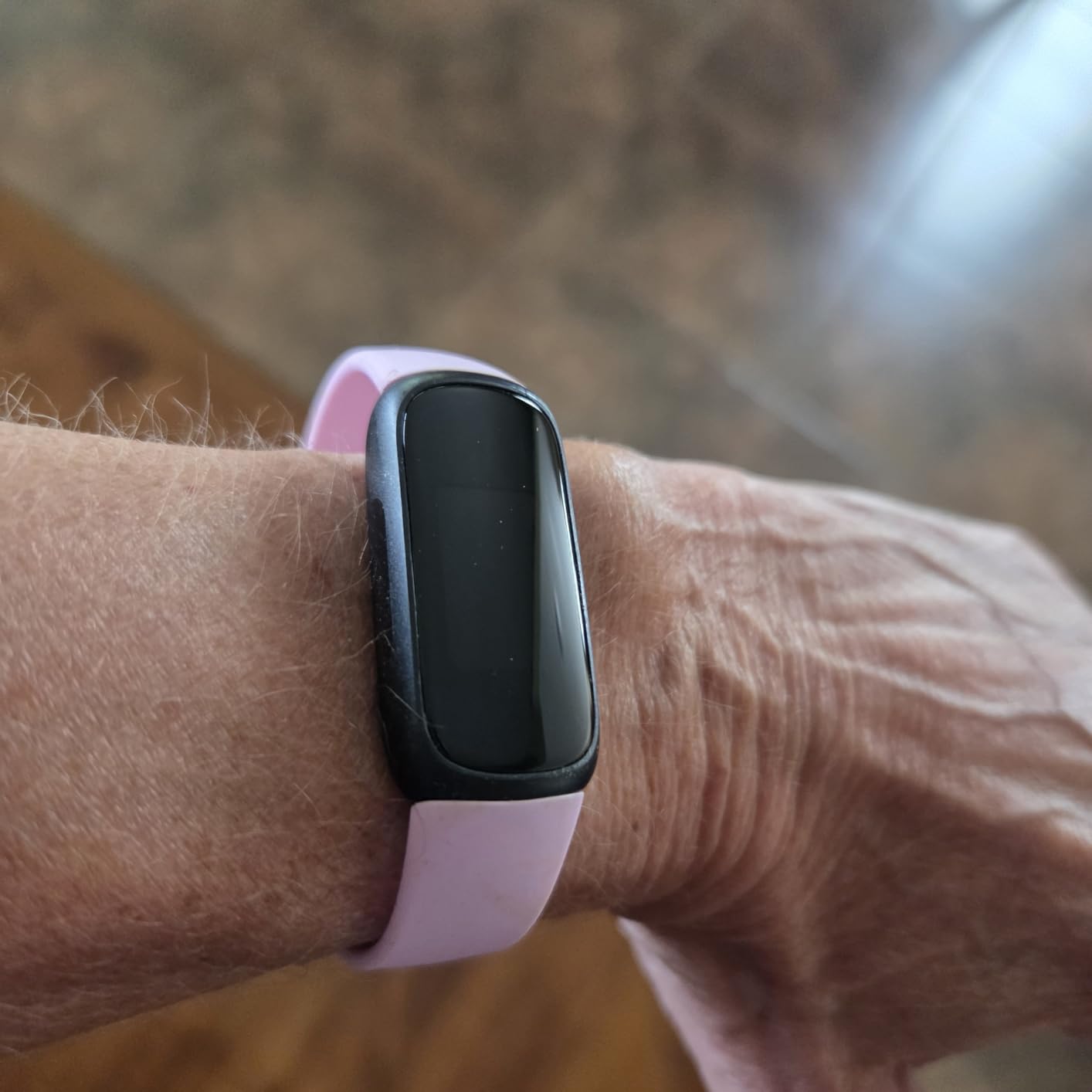 Fitbit Inspire 3 Health & Fitness Tracker Bundle - with Stress Management, Workout Intensity, Sleep Tracking, 24/7 Heart + 2 Silicone Bands, 2 Screen Protectors, Cleaning Cloth & Fast Charger customer photo 1