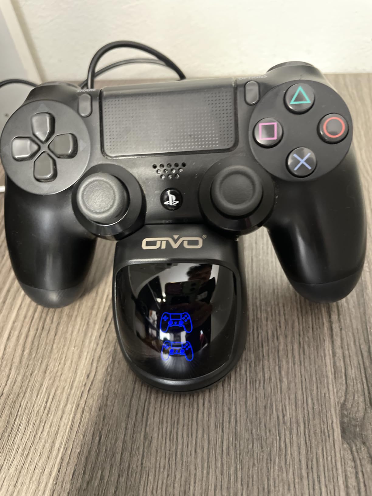 OIVO PS5 Controller Charger Station Compatible with PlayStation 5 Dualsense & Edge Controllers, RGB PS5 Controller Charging Dock Holder Stand with Fast Charge Cable for PS 5 Accessories Kits customer photo 2