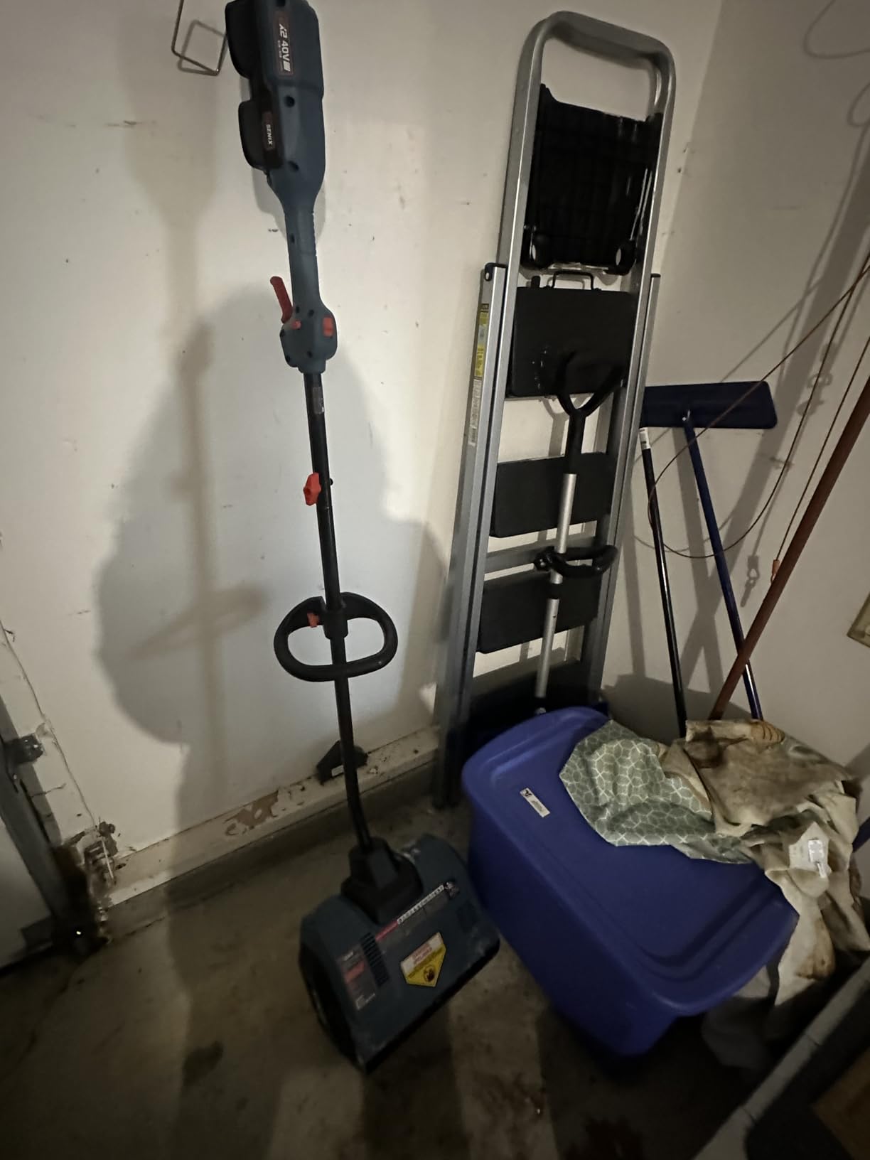 SENIX Cordless Snow Shovel, 40V | 13-Inch | 6-Inch | 8000mAh Snow Blower customer photo 2