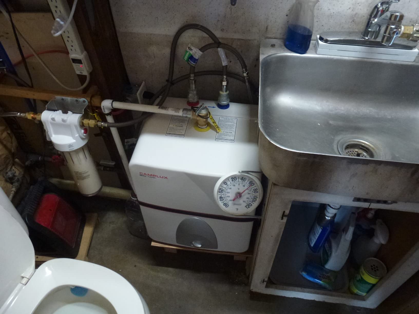 CAMPLUX Tankless Water Heater Electric 6kW at 240 Volts, Point of Use Instant Hot Water Heater CSA Approved with Temperature Display, Under Sink Self Modulating Technology, White customer photo 1