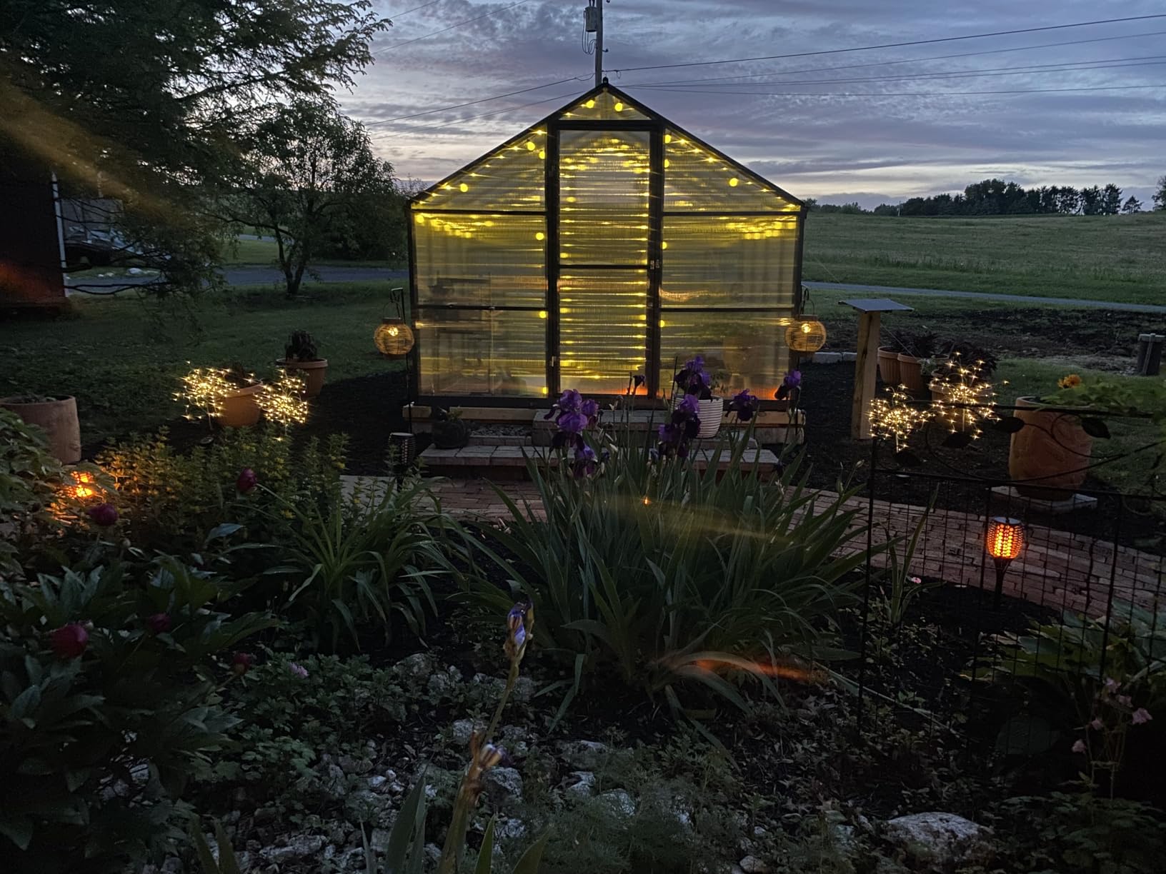 6 x 6 FT Polycarbonate Greenhouse with Roof Vent, Dark Gray customer photo 1