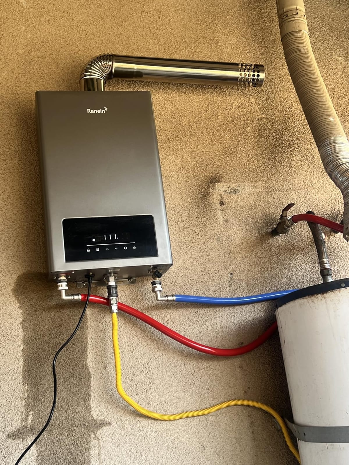 Ranein Natural Gas Tankless Water Heater, 8.5 GPM, 190,000 BTU, Indoor | Endless hot water for large home, 4-6 water points, anti-freeze, LED, wall mount, high flow, energy saving, for bathroom customer photo 1