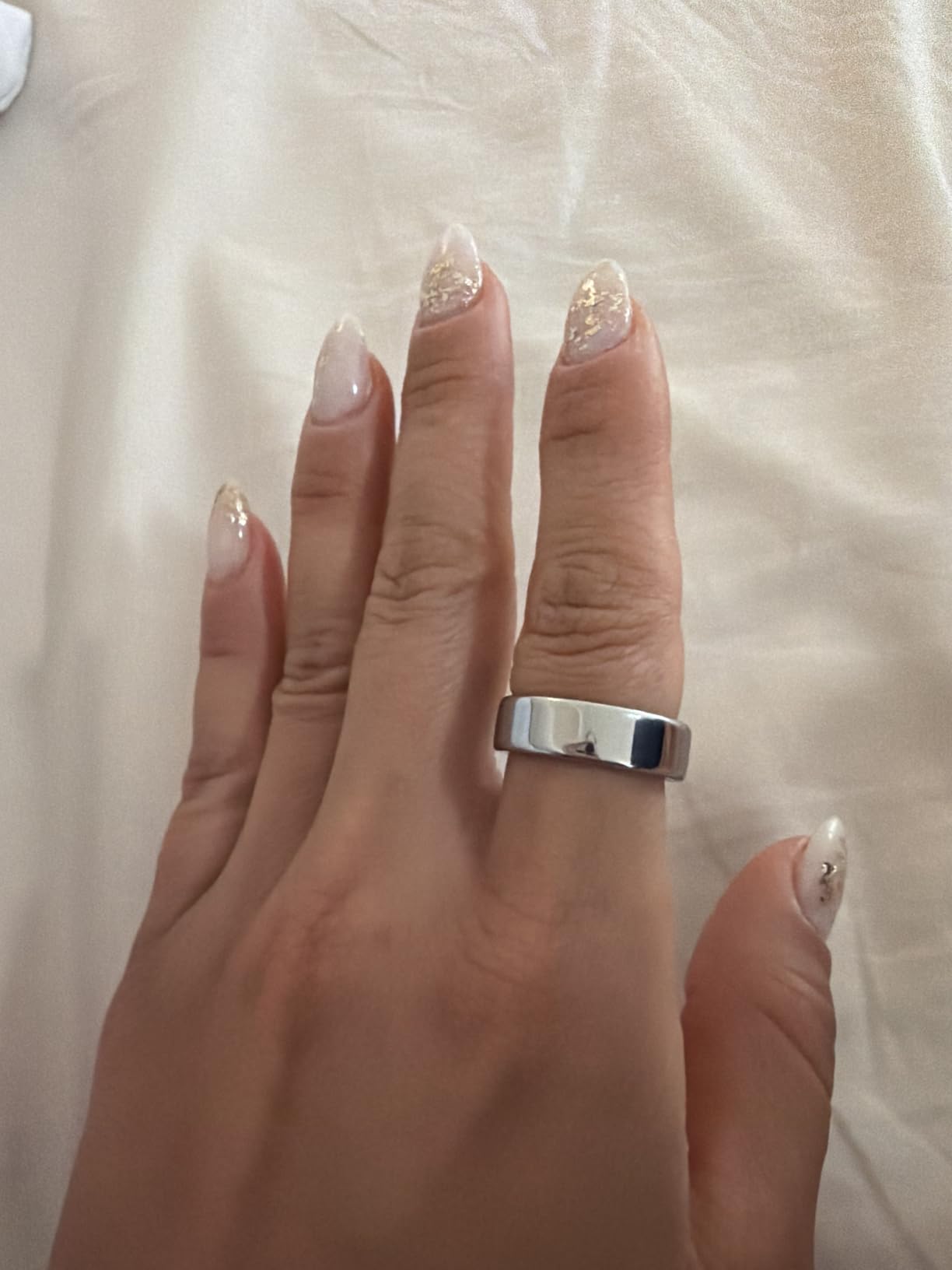 Oura Ring 5 Smart Ring - Silver - Size 10 - Fitness & Sleep Tracker customer photo 2