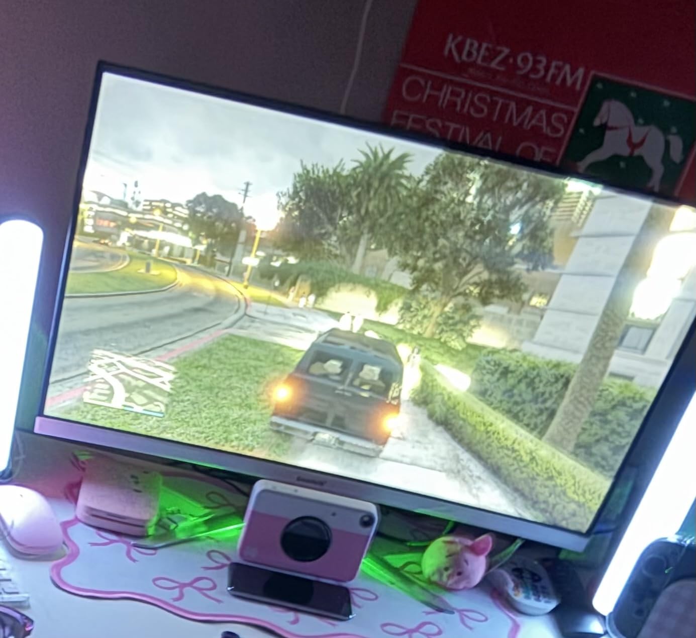 Gawfolk 32 Inch 4K UHD (3840 x 2160) Monitor, 60Hz Computer Monitor customer photo 1