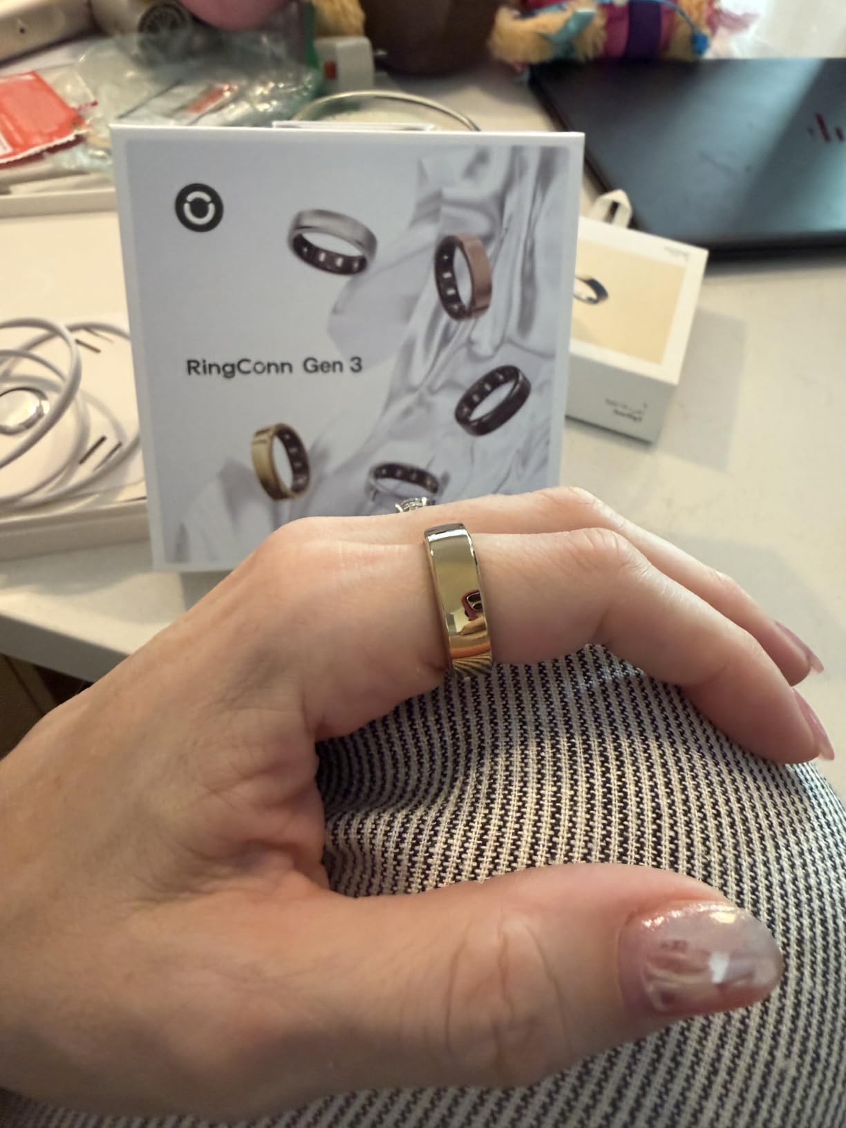RingConn Gen 3 Smart Ring - Vascular Trends(Size 9, Royal Gold) customer photo 1
