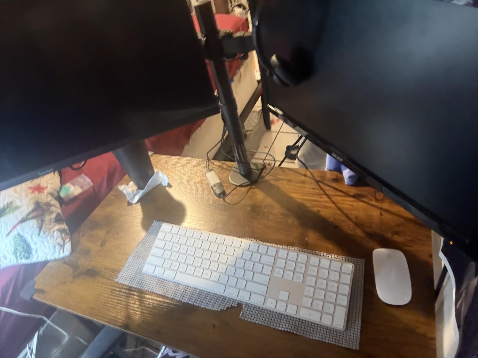 DUMOS 32 Inch Small Computer Desk, Gaming Desks for Home Office Bedroom customer photo 2