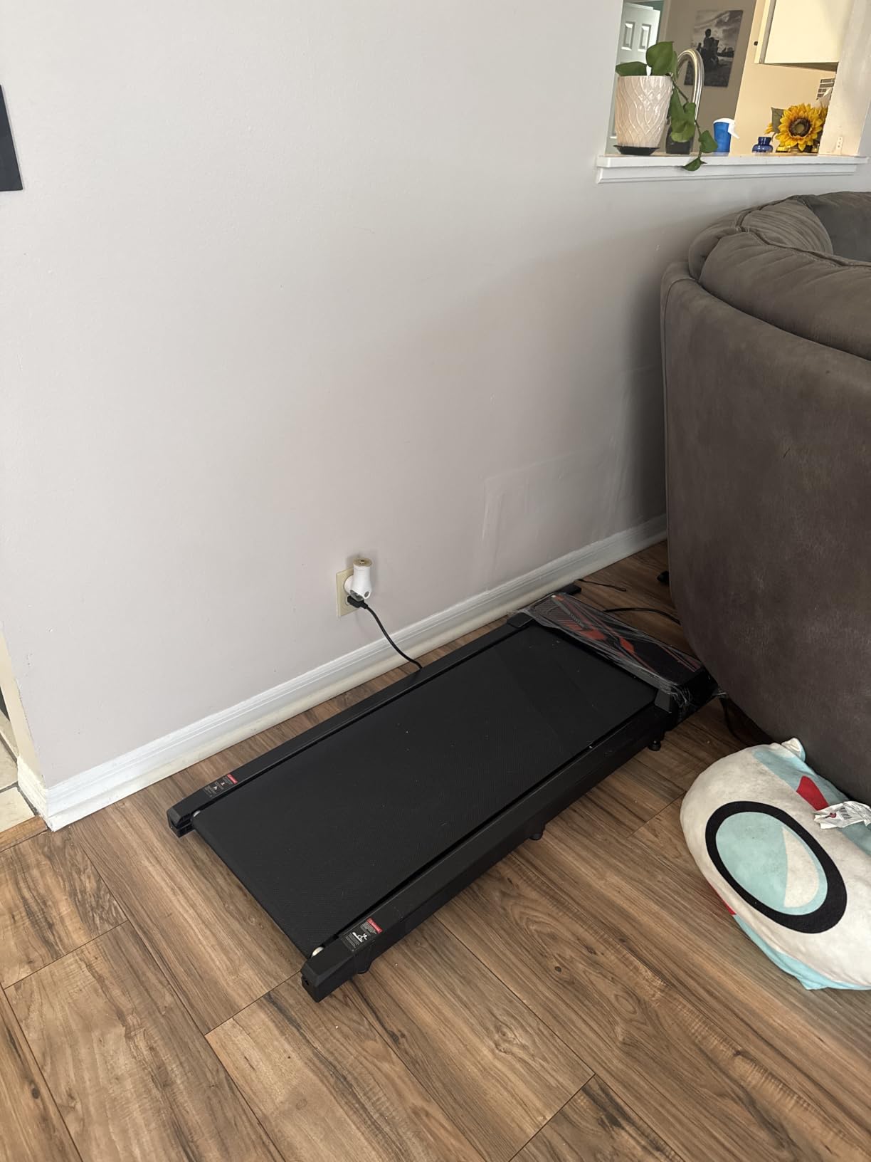 RJOP 2.5HP Walking Mat with Incline Pad, Under Desk Treadmill for Home Gym | Walking Running Pad with Remote, 3 in 1 Low Noise Small Mini Portable Treadmill with LED Screen, 270lbs Capacity customer photo 1