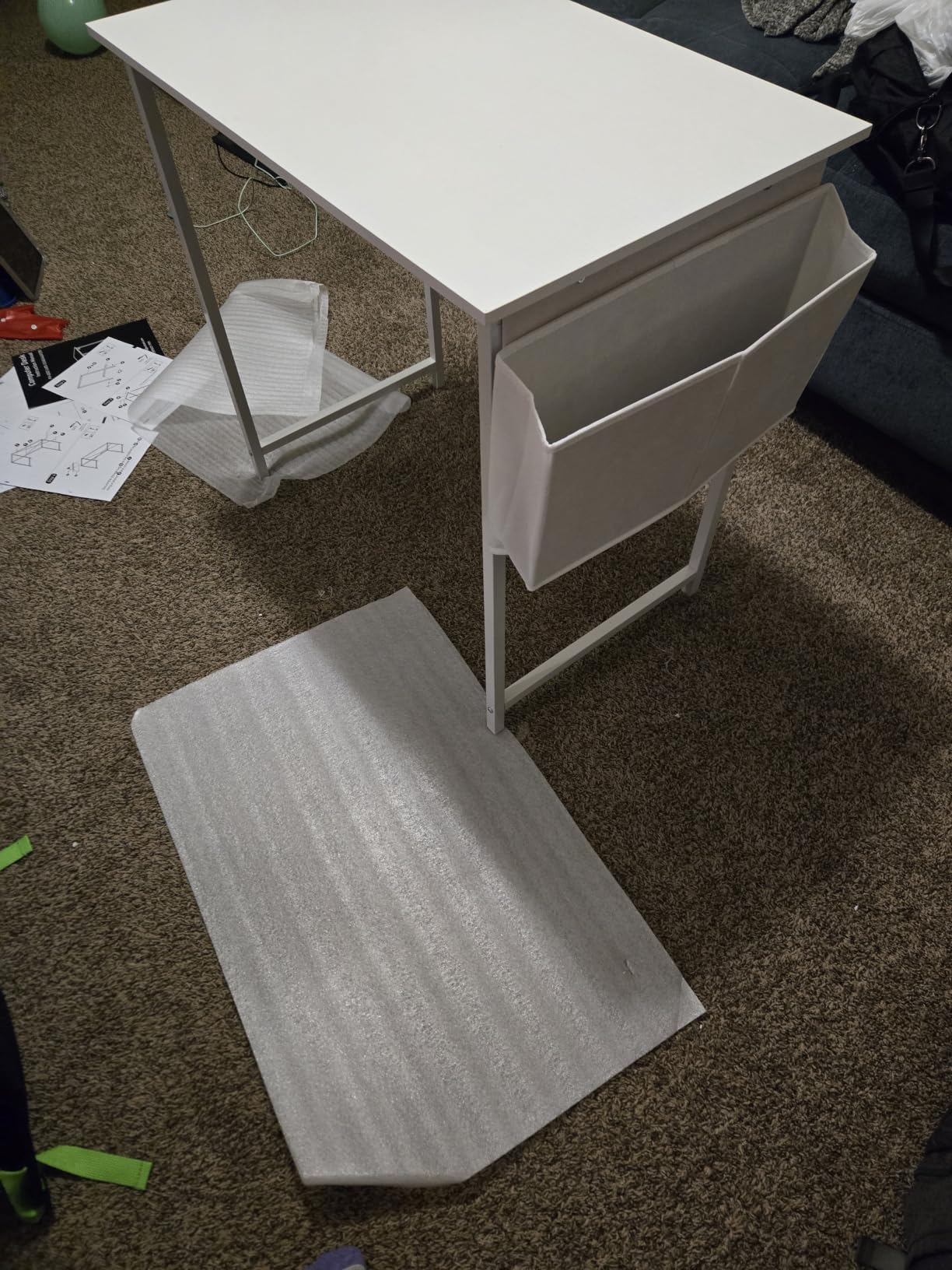 OLIXIS Small Computer Desk, 31 Inch Gaming Desks for Home Office customer photo 1