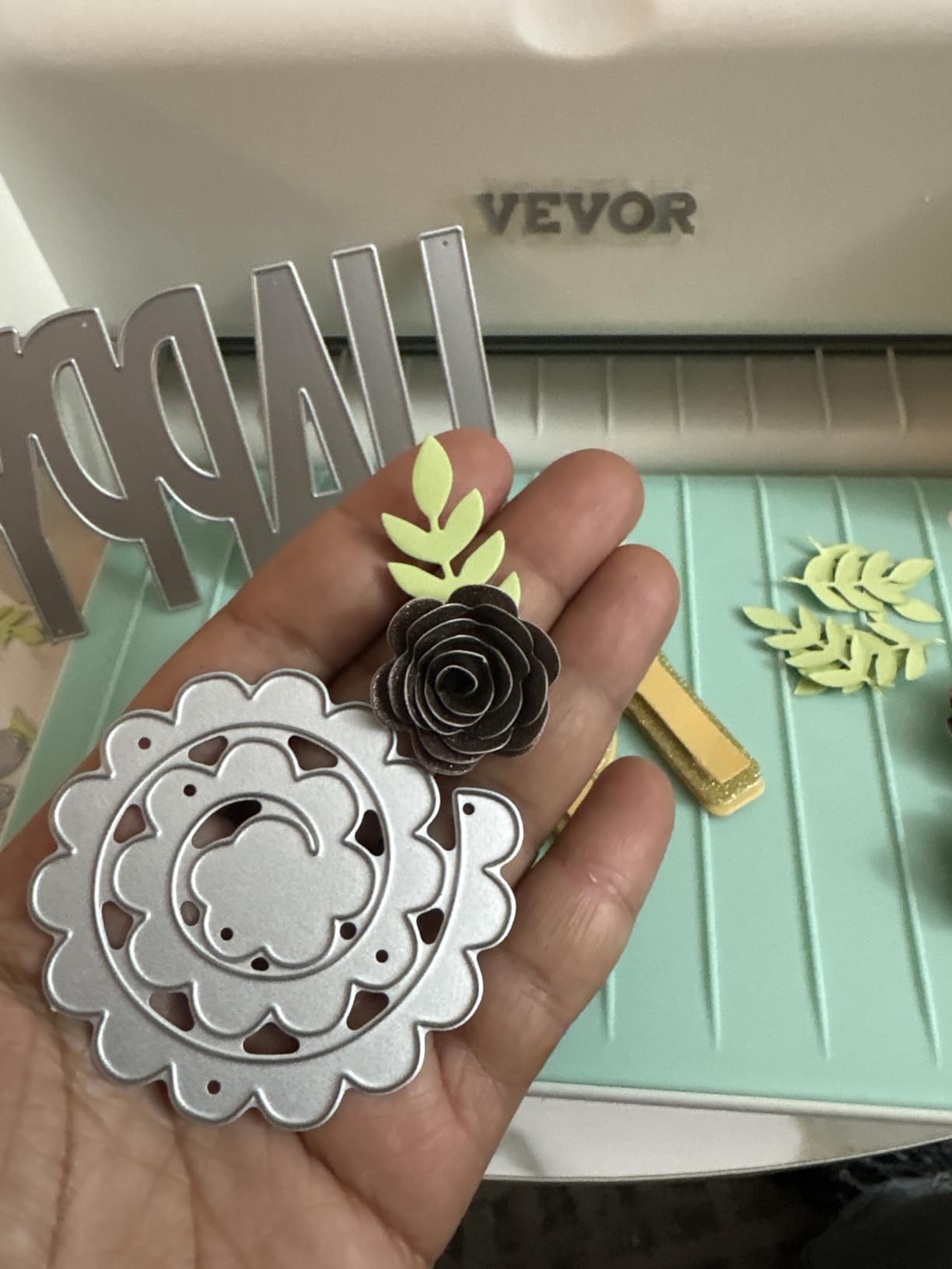 VEVOR Manual Die Cutting and Embossing Machine, 9