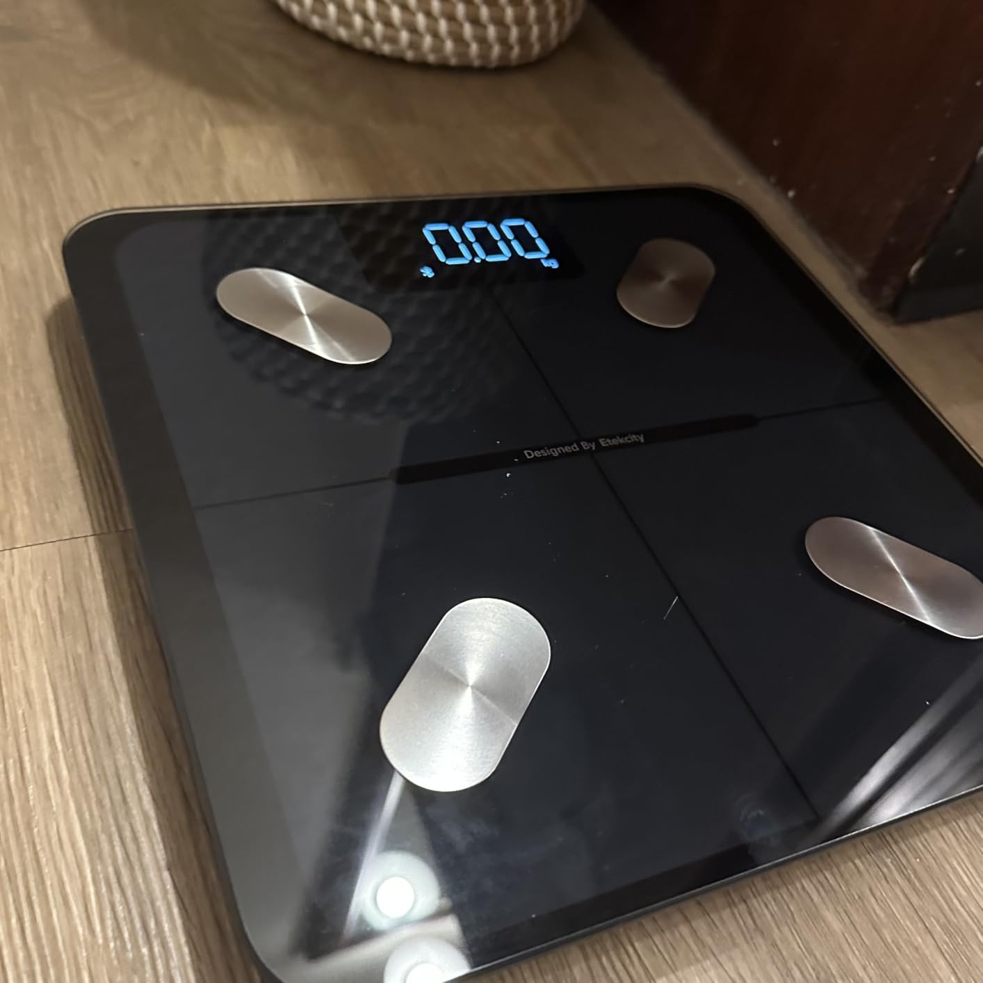 Etekcity WiFi 8-Electrode Smart Scale for Body Weight and Fat customer photo 2