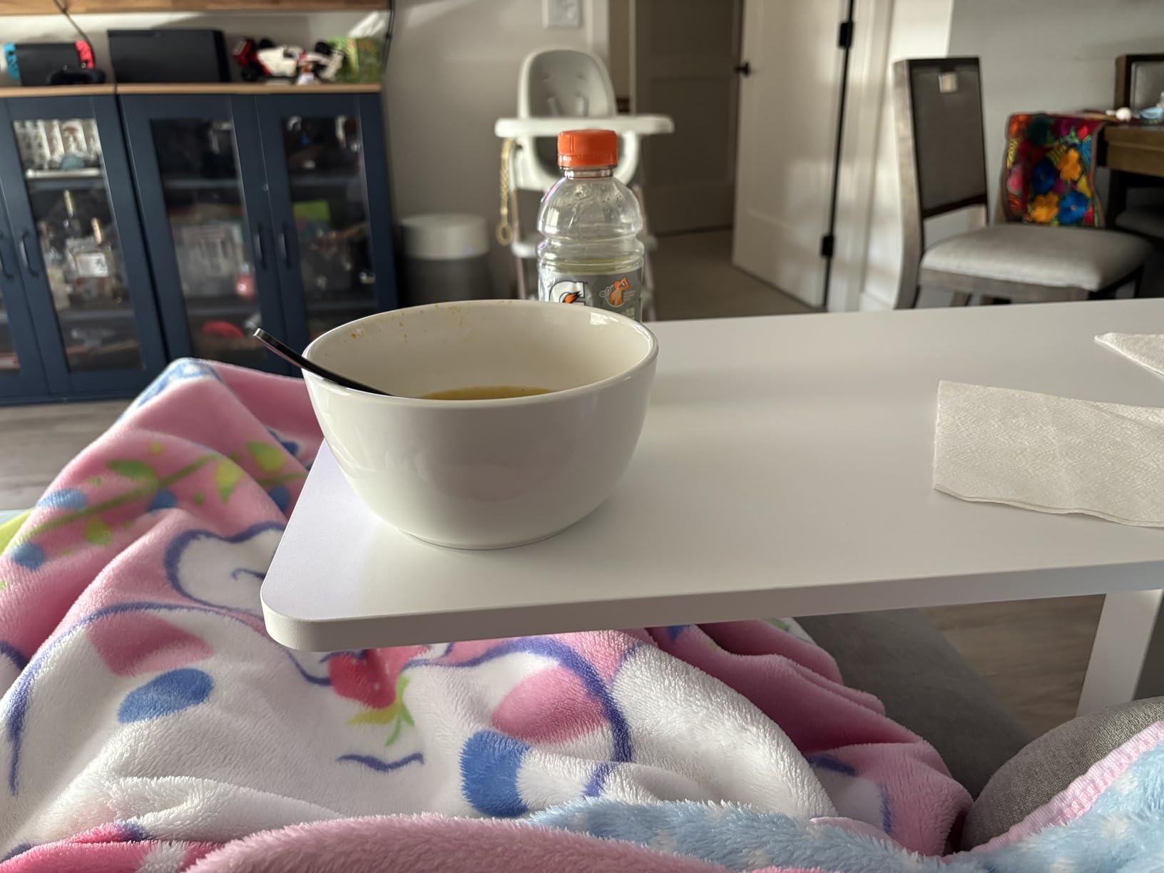 Sweetcrispy Overbed Table, Adjustable Rolling Desk, Mobile Standing Desk customer photo 2