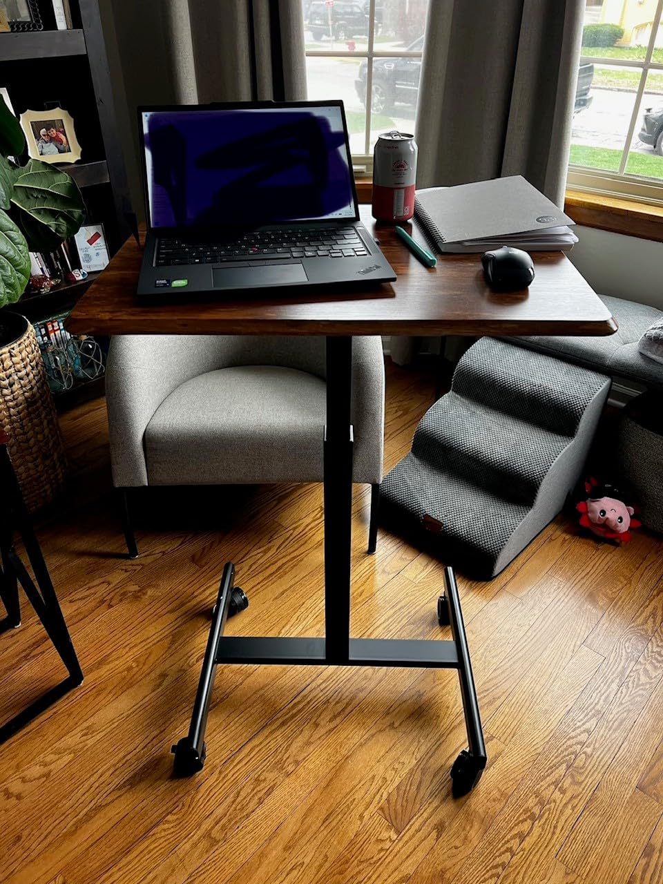 DUMOS Mobile Rolling Desk with Wheels Adjustable Height, Small Standing Desks Portable Laptop PC Table, Computer Workstation for Home Office Small Space, Modern Brown customer photo 1