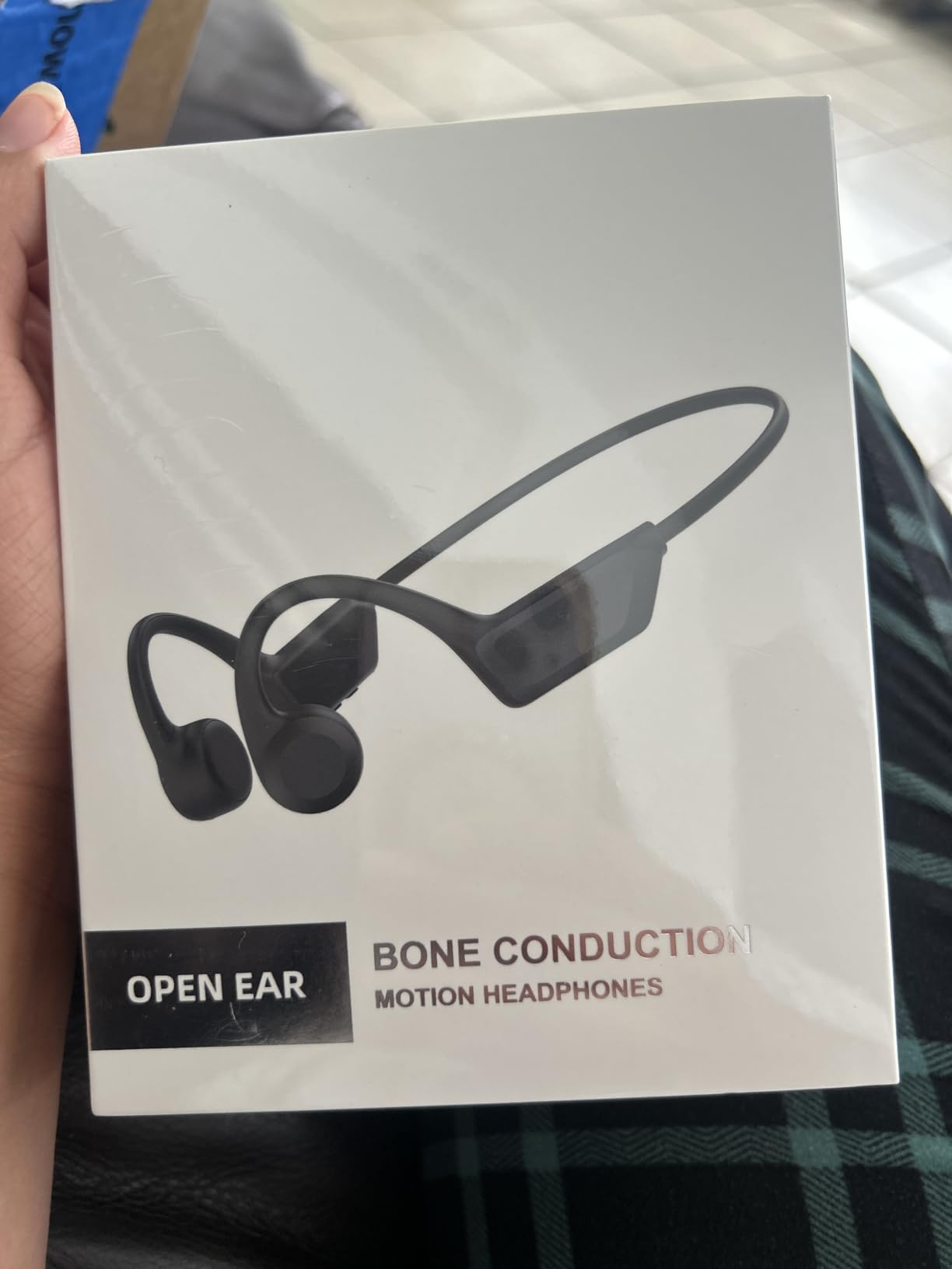 New Bone Conduction Open-Ear Headphones, Bluetooth 6.0, IPX5 Waterproof, 8H Playtime, Lightweight & Comfortable Sports Earphones for Running, Gym, Cycling, Workout, Sweatproof Wireless Headsets customer photo 2