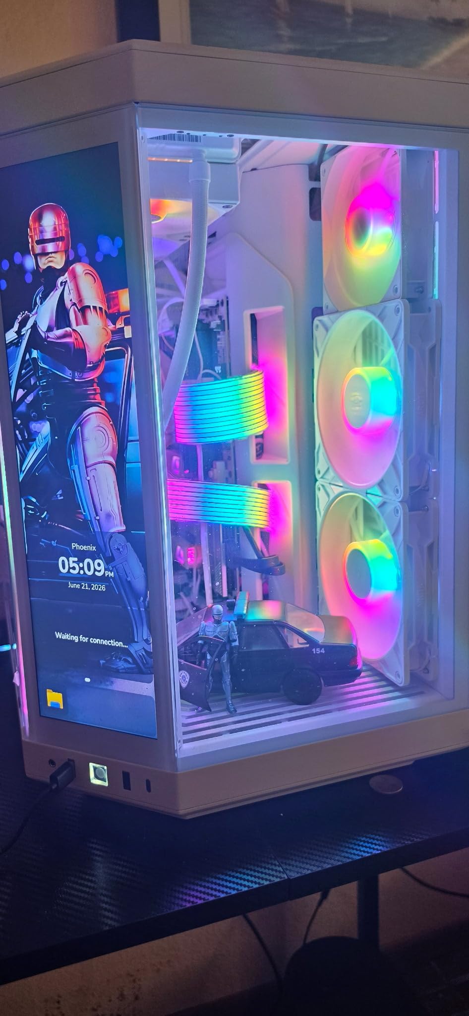 HYTE Y50 RGB Essential Aesthetic Gaming PC Case - 4 Included aRGB Fans (1x 120mm + 1x 360mm Reverse) - Dual Chamber ATX Desktop Chassis - Rear Connect Motherboard Compatible - Snow White customer photo 1