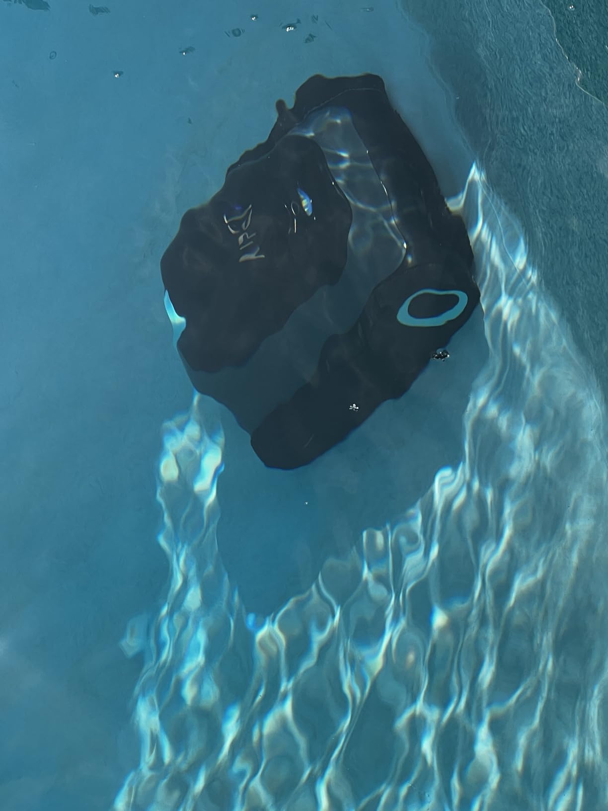 Aiper Scuba S3 Robotic Pool Cleaner for All Inground Pools, Obsidian customer photo 1