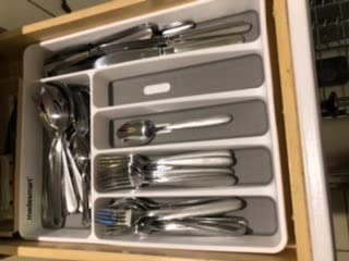 madesmart Classic 6 Compartment Silverware Tray, White customer photo 1
