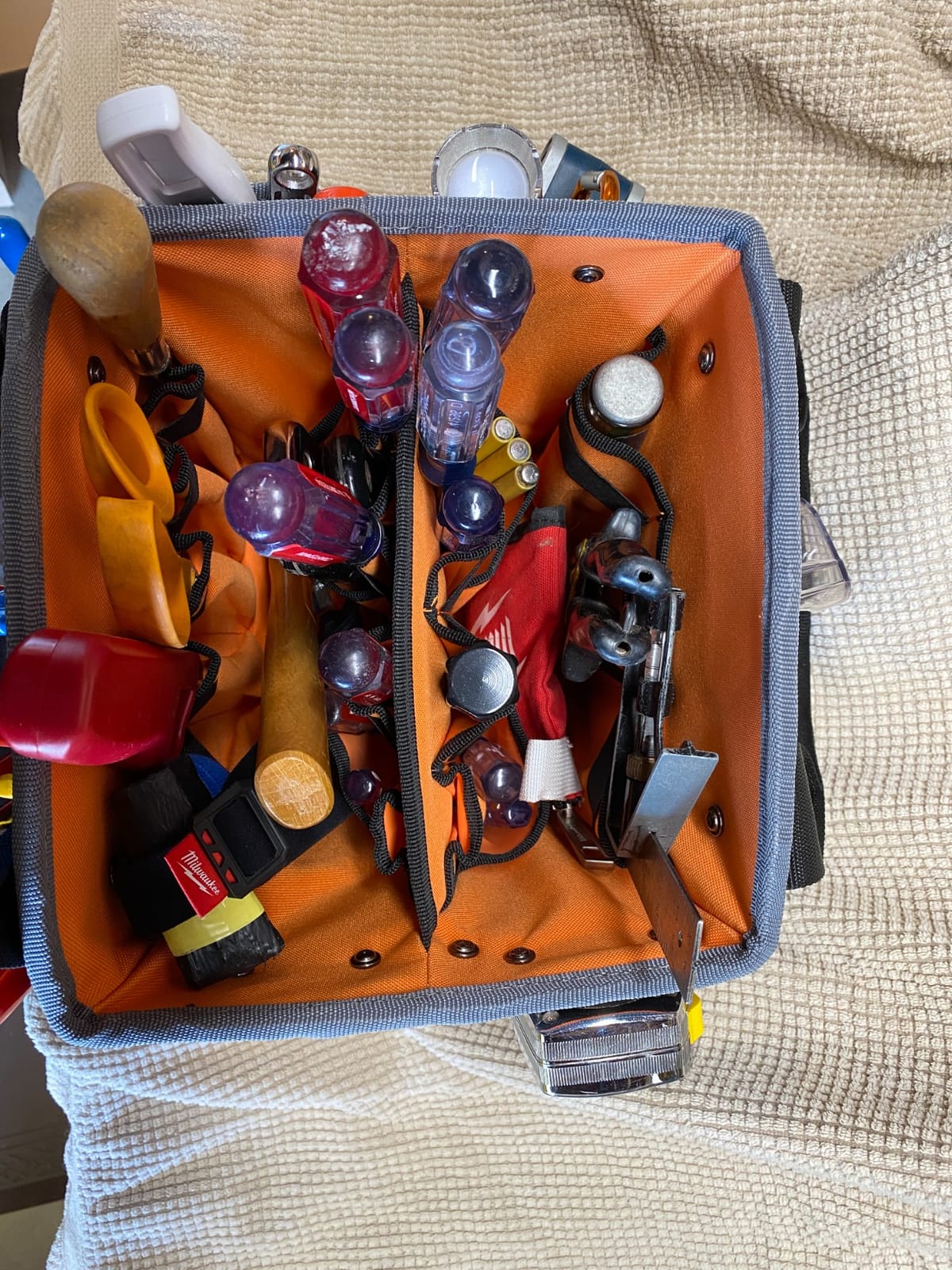 Klein Tools 5541610-14 Tool Bag with Shoulder Strap Has 40 Pockets for Tool Storage and Orange Interior customer photo 1